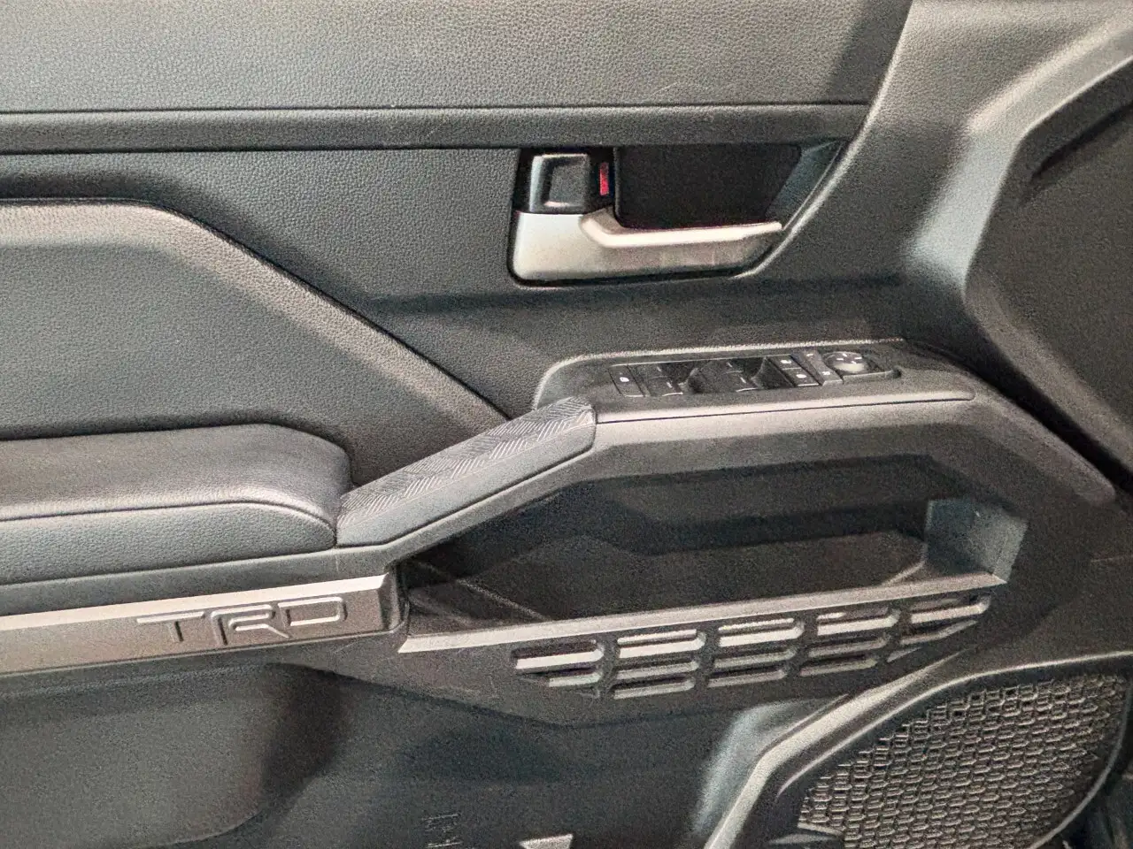 Toyota Tacoma снимка Toyota Tacoma
