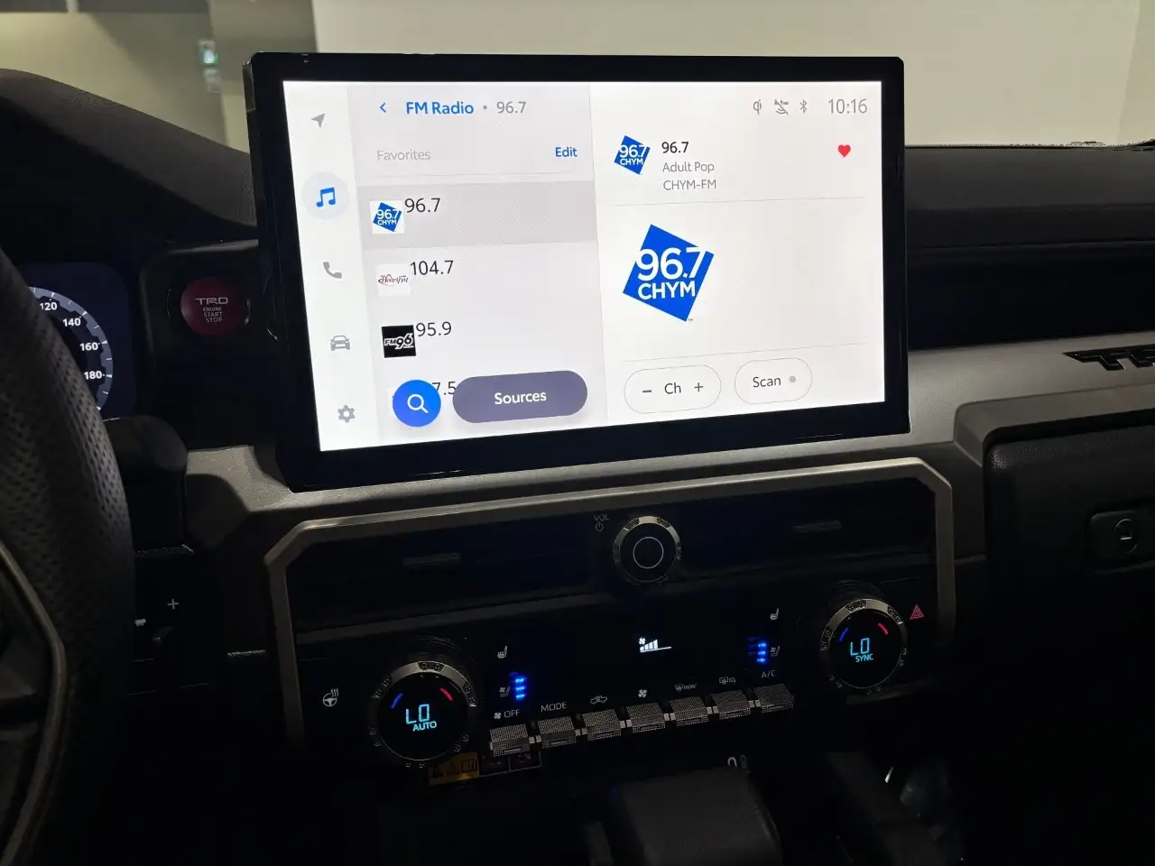 Toyota Tacoma снимка Toyota Tacoma