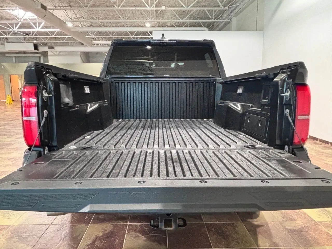 Toyota Tacoma снимка Toyota Tacoma