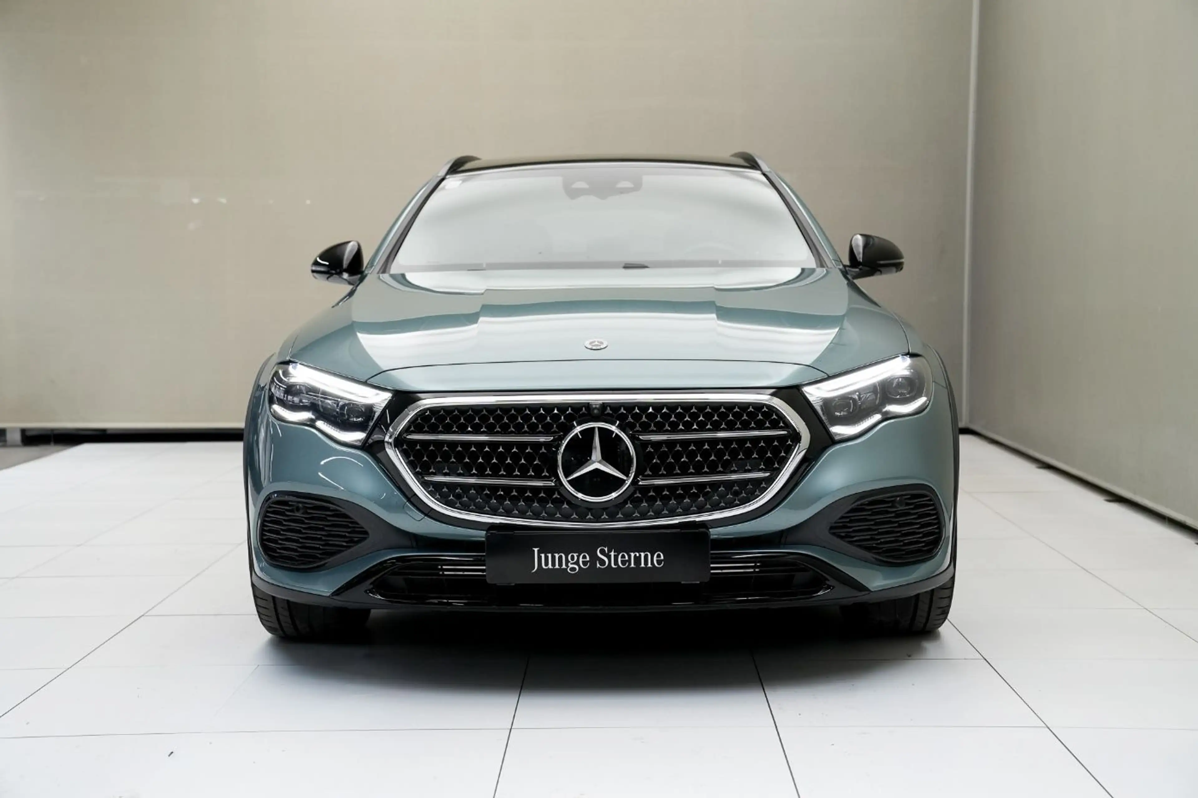 Mercedes-Benz E 450 d 4MATIC T-Modell All-Terrain W-Paket Leder — photo 3