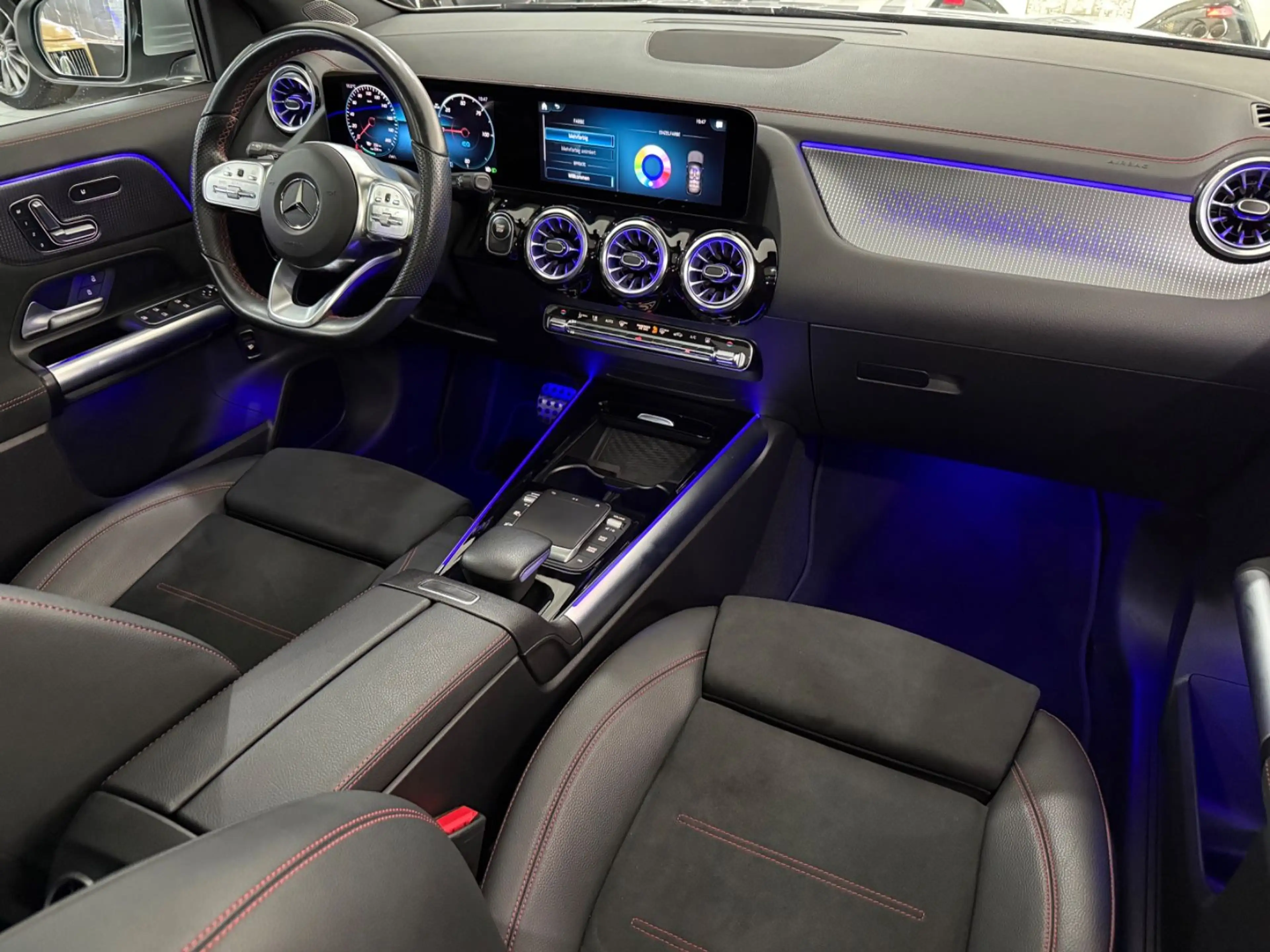 Mercedes-Benz EQA 250*AMG-LINE*PANO*MEMORY*360*AHK*KEYLESS*LED — photo 8