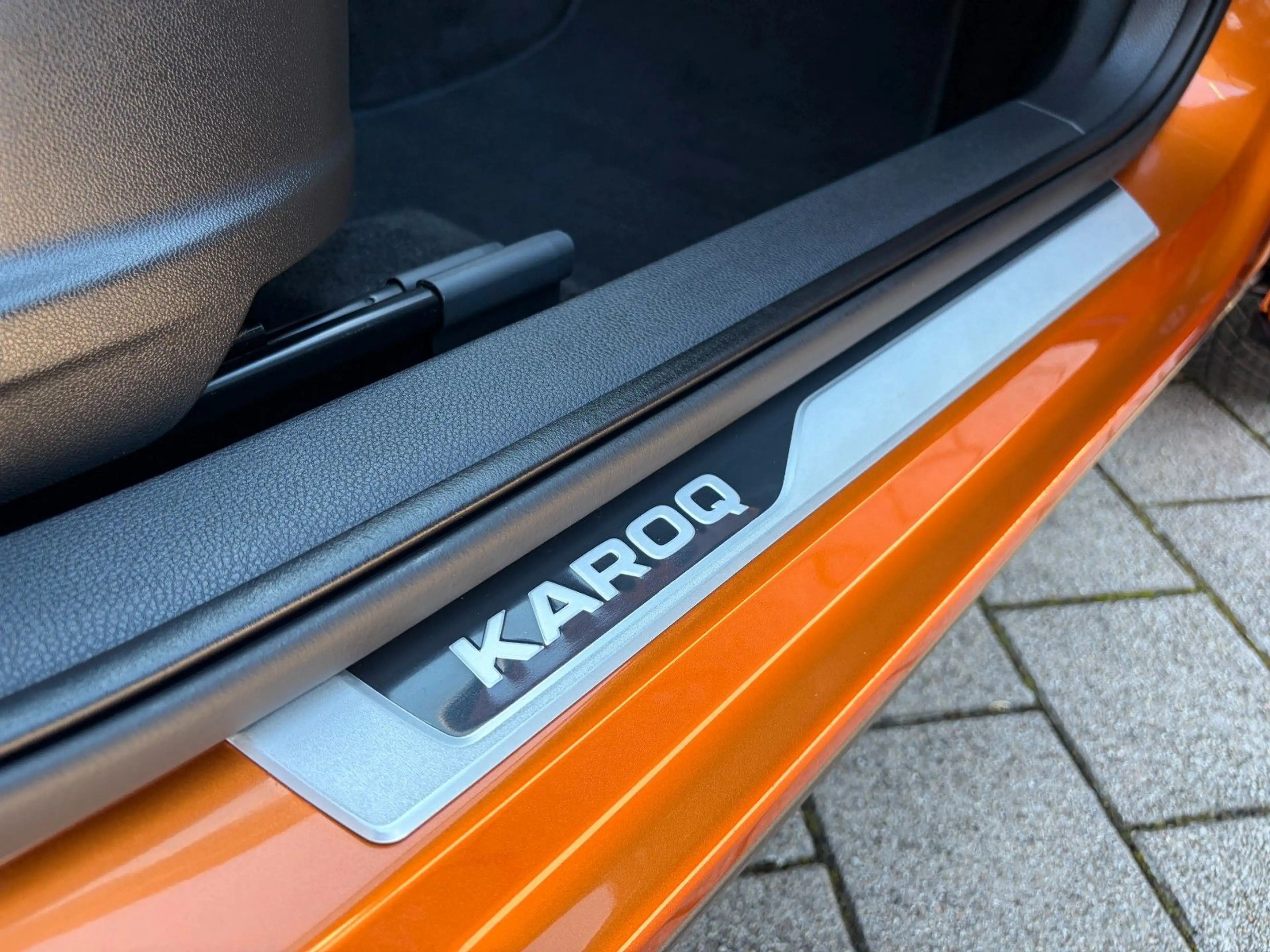 Skoda Karoq 1.5 TSI DSG Sportline 1.HD DCC AHK STHZG. — photo 10