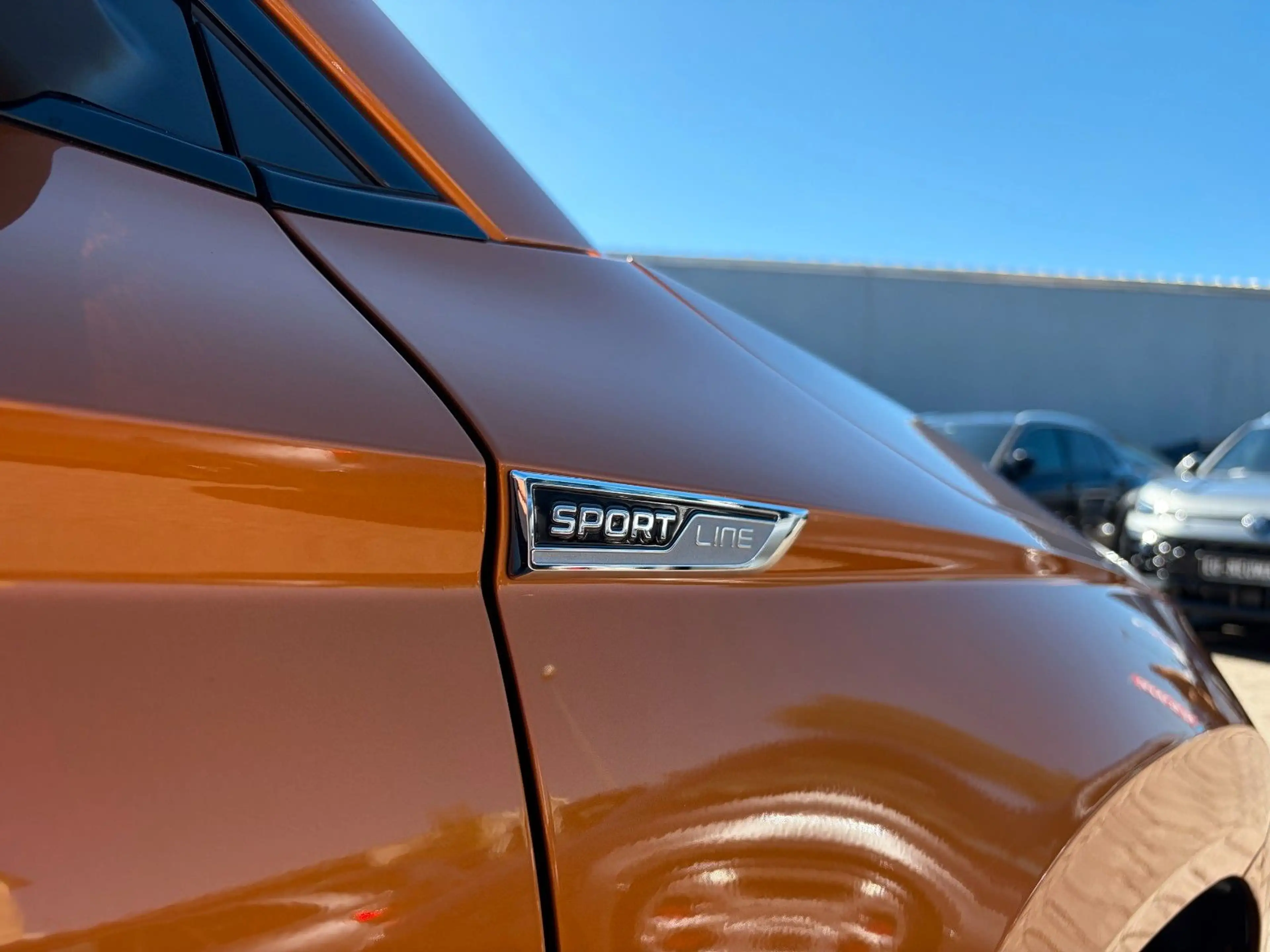 Skoda Karoq 1.5 TSI DSG Sportline 1.HD DCC AHK STHZG. — photo 6