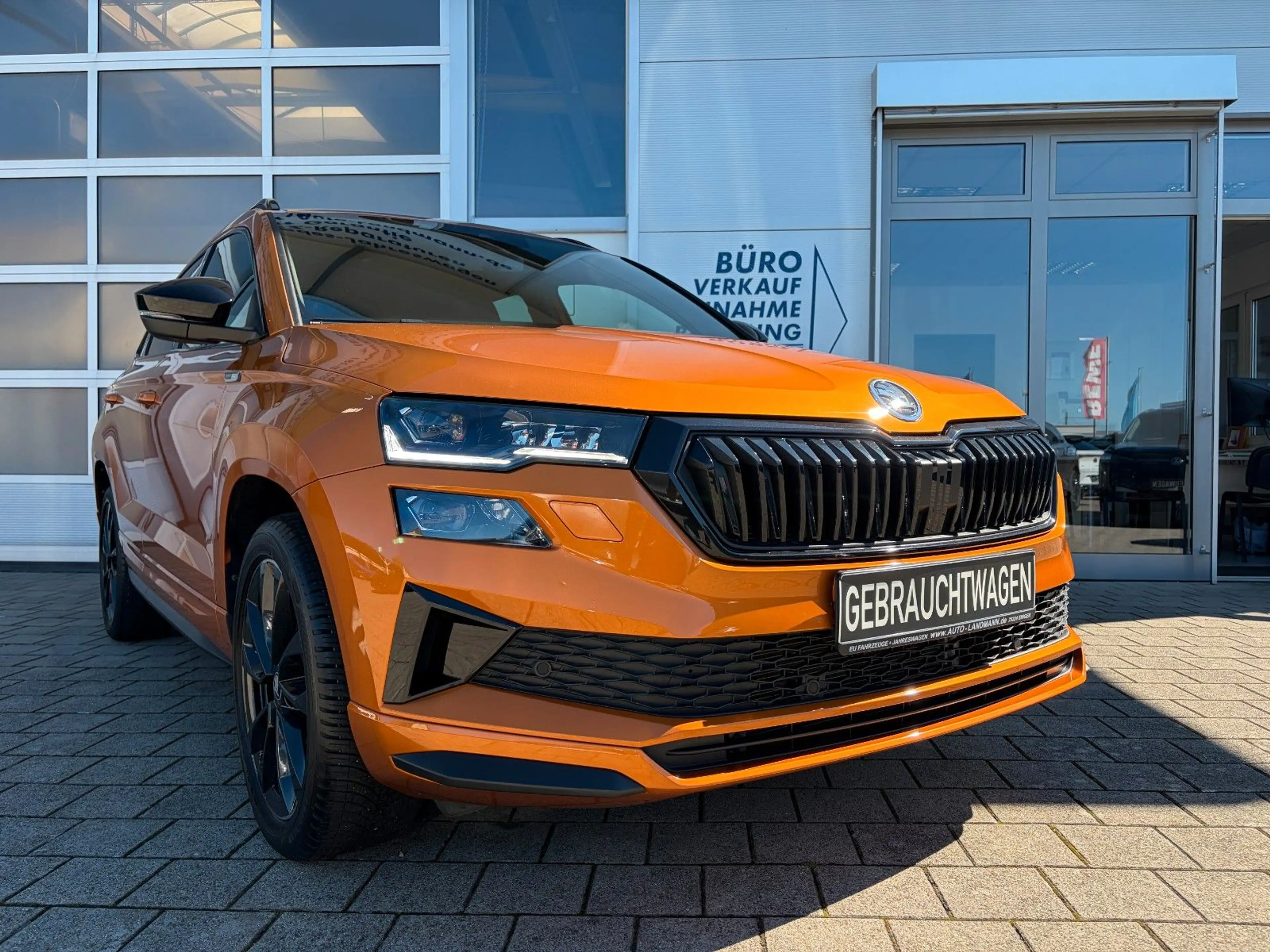 Skoda Karoq 1.5 TSI DSG Sportline 1.HD DCC AHK STHZG.