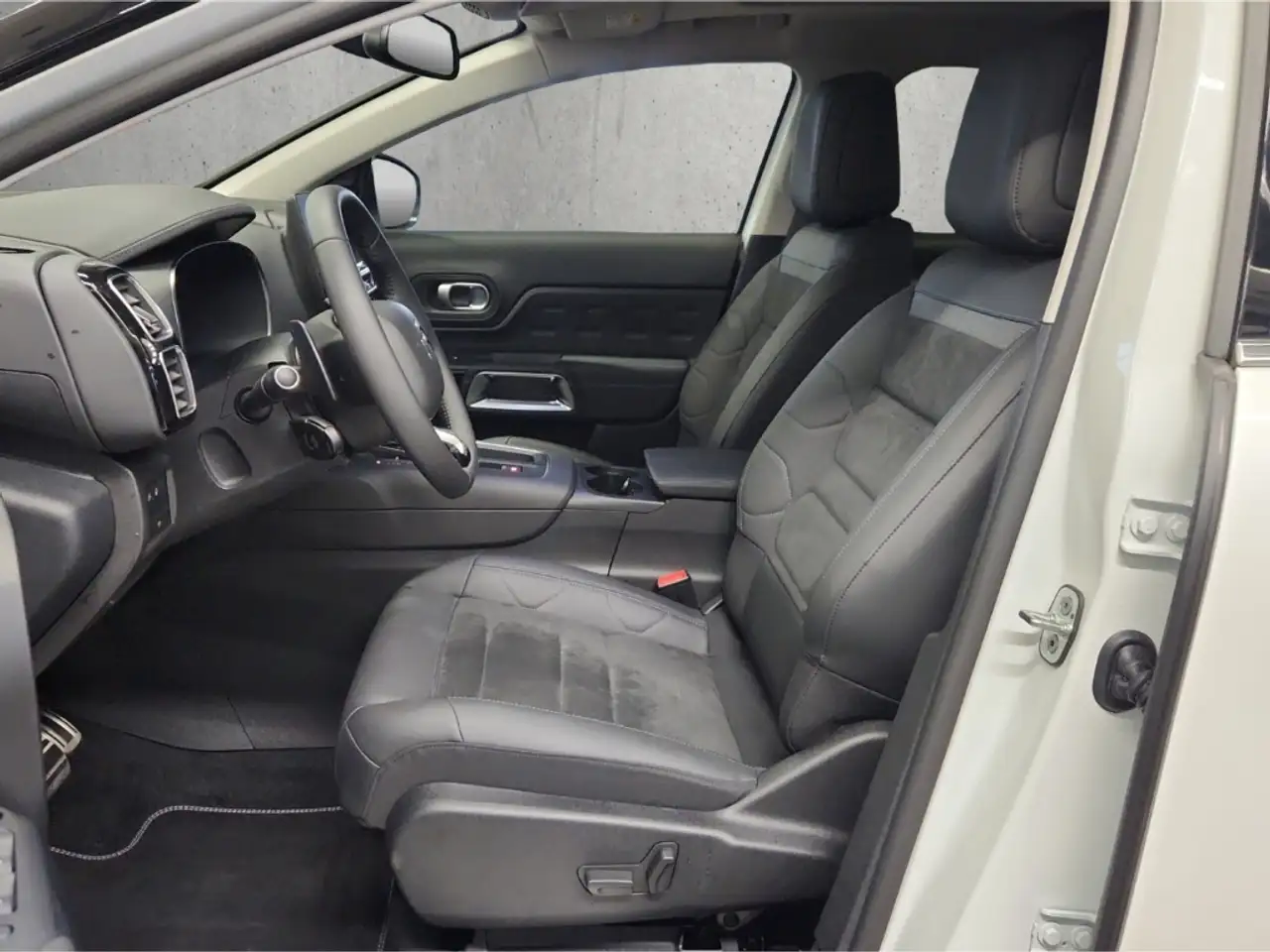Citroen C5 Aircross Shine 1,2 Puretech 130 EAT8 Kamera LED ACC Kamera 9