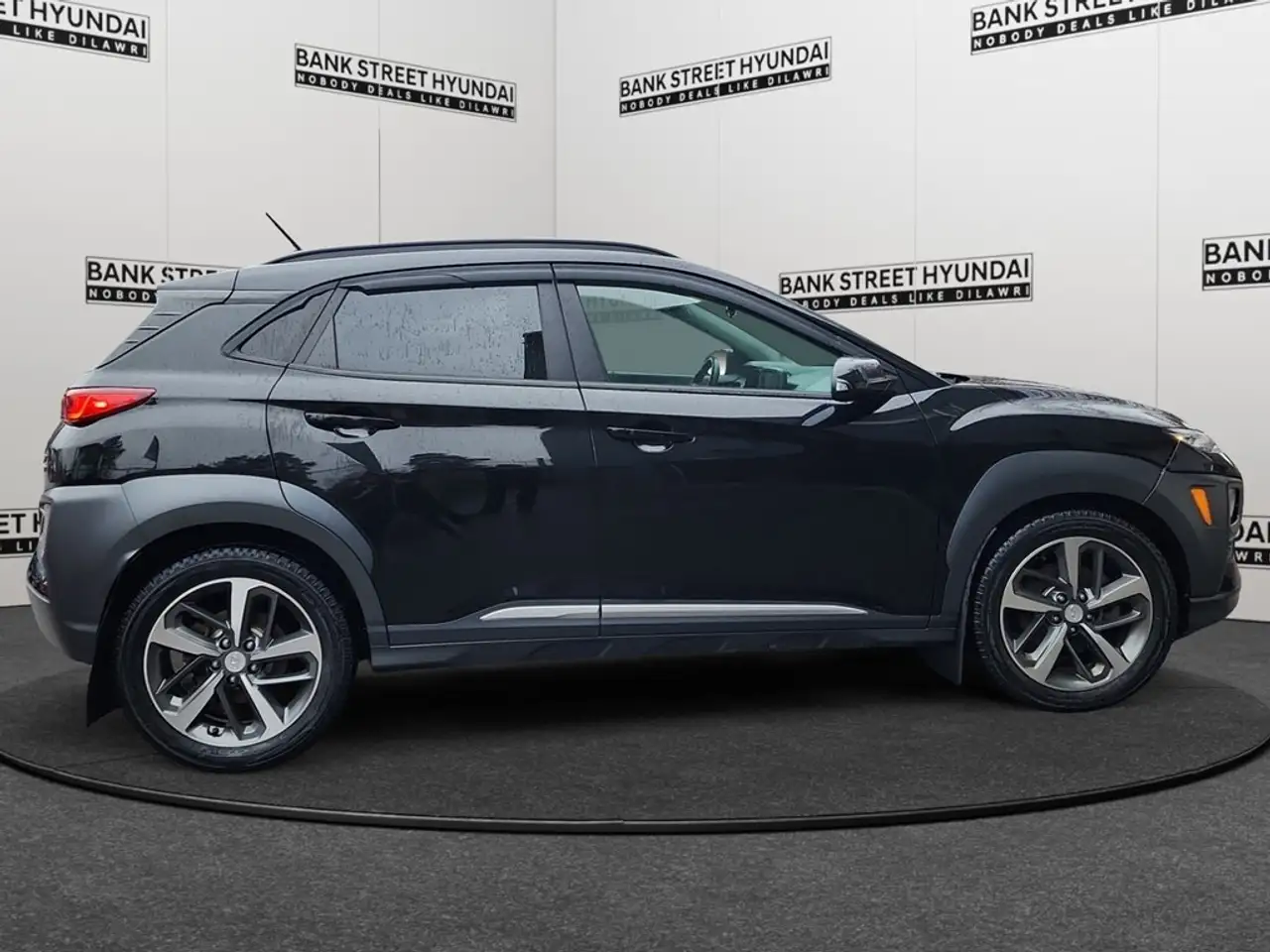 Hyundai KONA снимка Hyundai KONA