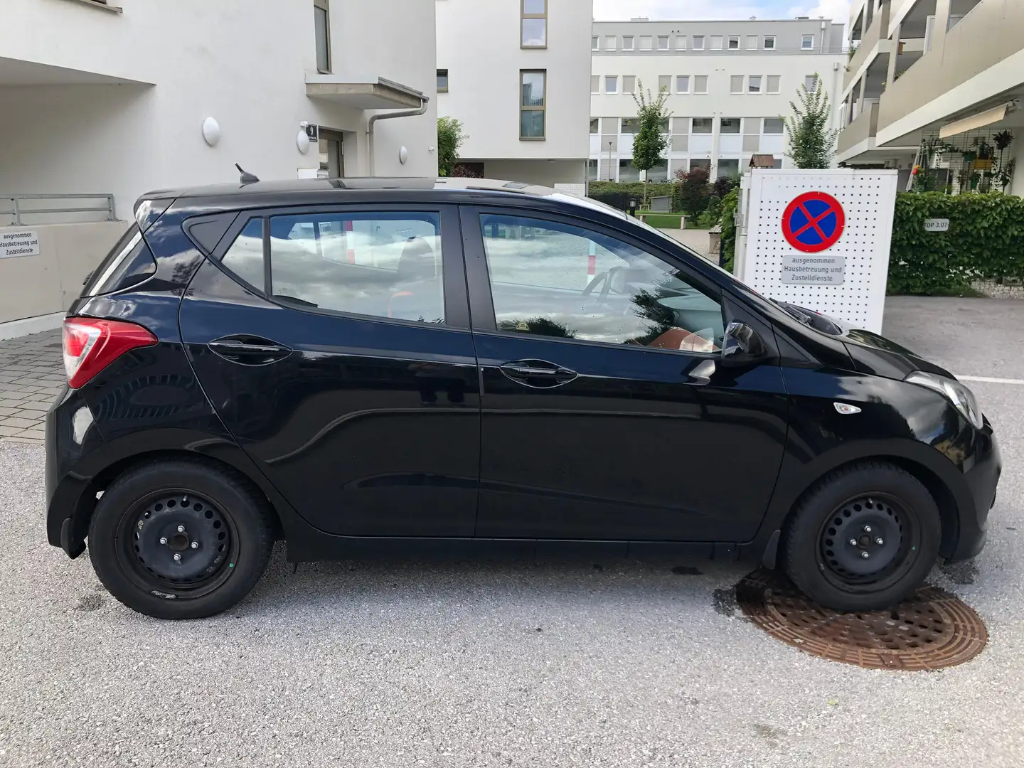 Hyundai i10 i10 1,25 Comfort Comfort Schwarz - 2