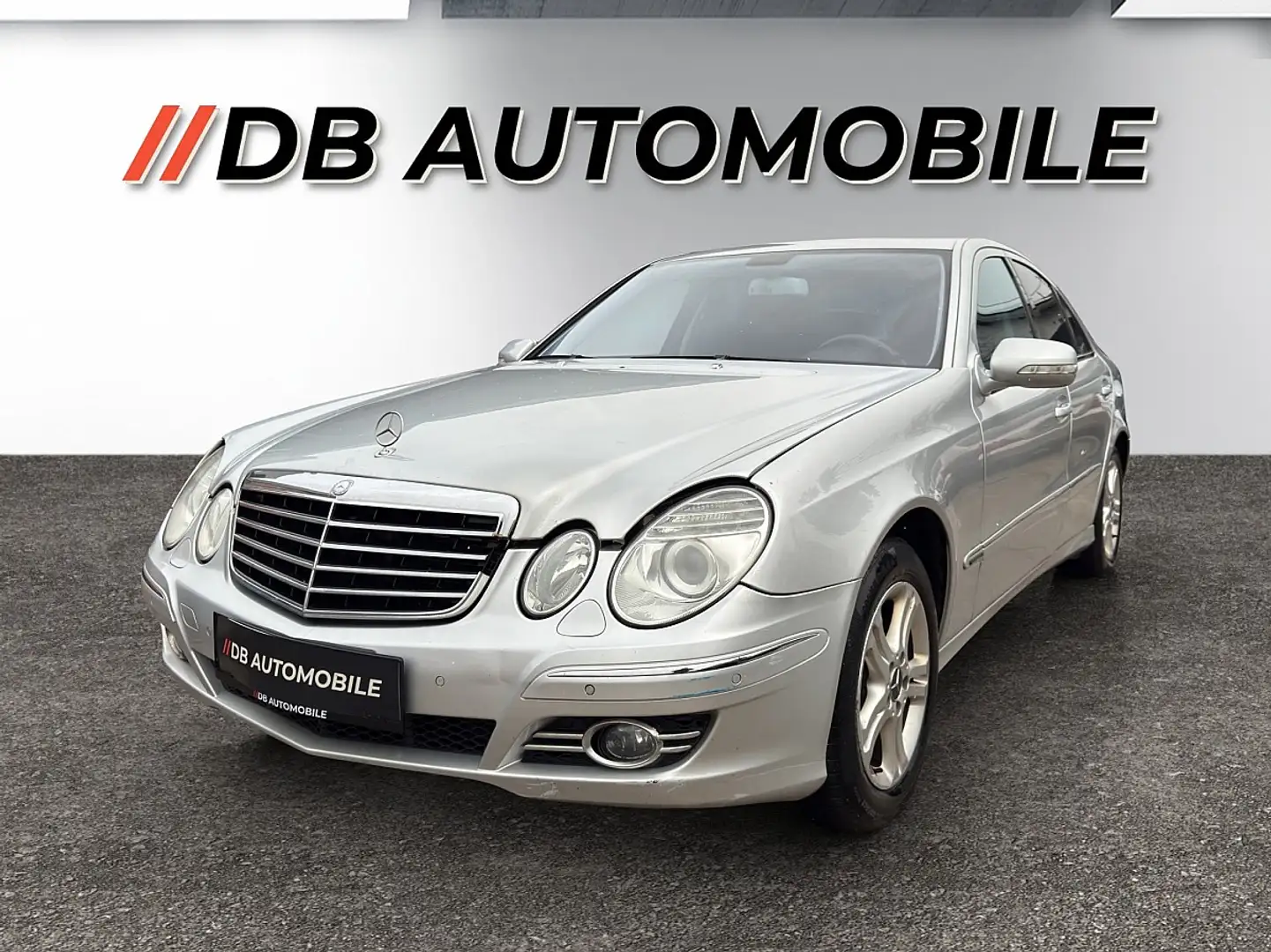 Mercedes-Benz E 220 Classic CDI Grau - 1