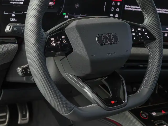 Audi A6 view 11