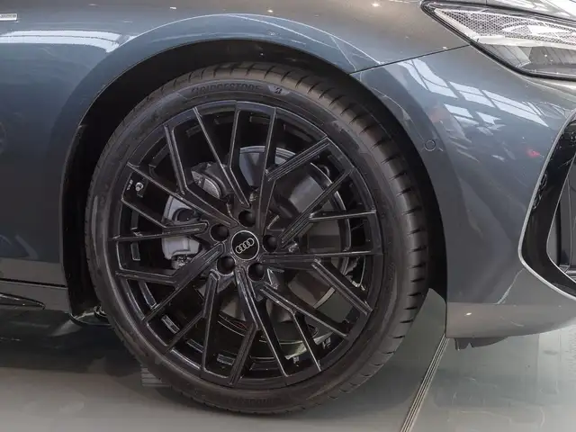 Audi A6 view 7
