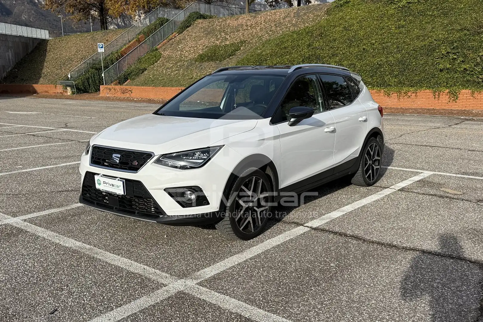 SEAT Arona Arona 1.0 TGI FR Blanco - 1