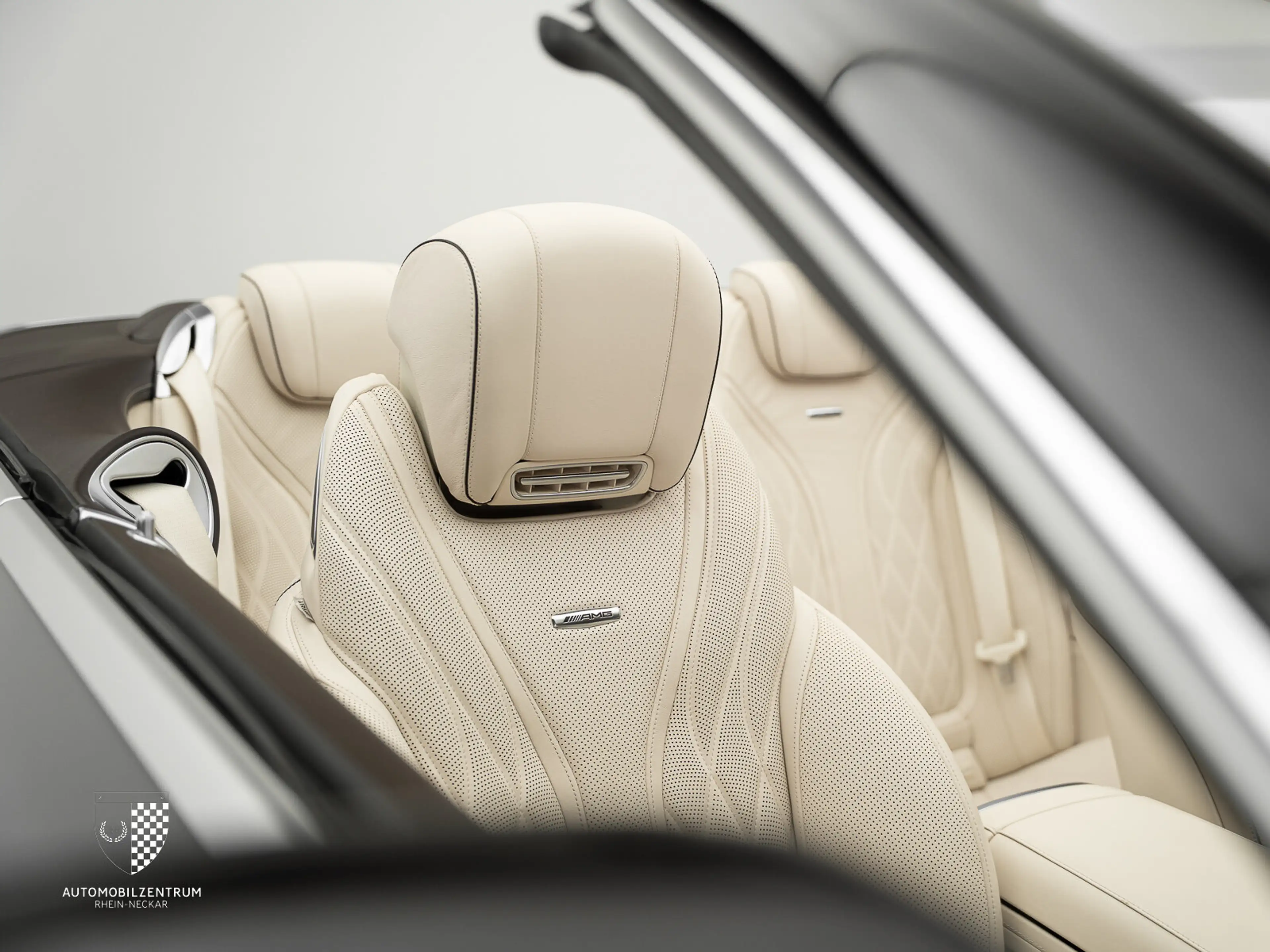 Mercedes-Benz S 63 AMG S 63 AMG 4Matic Cabriolet Exklusiv/Burmester — photo 10