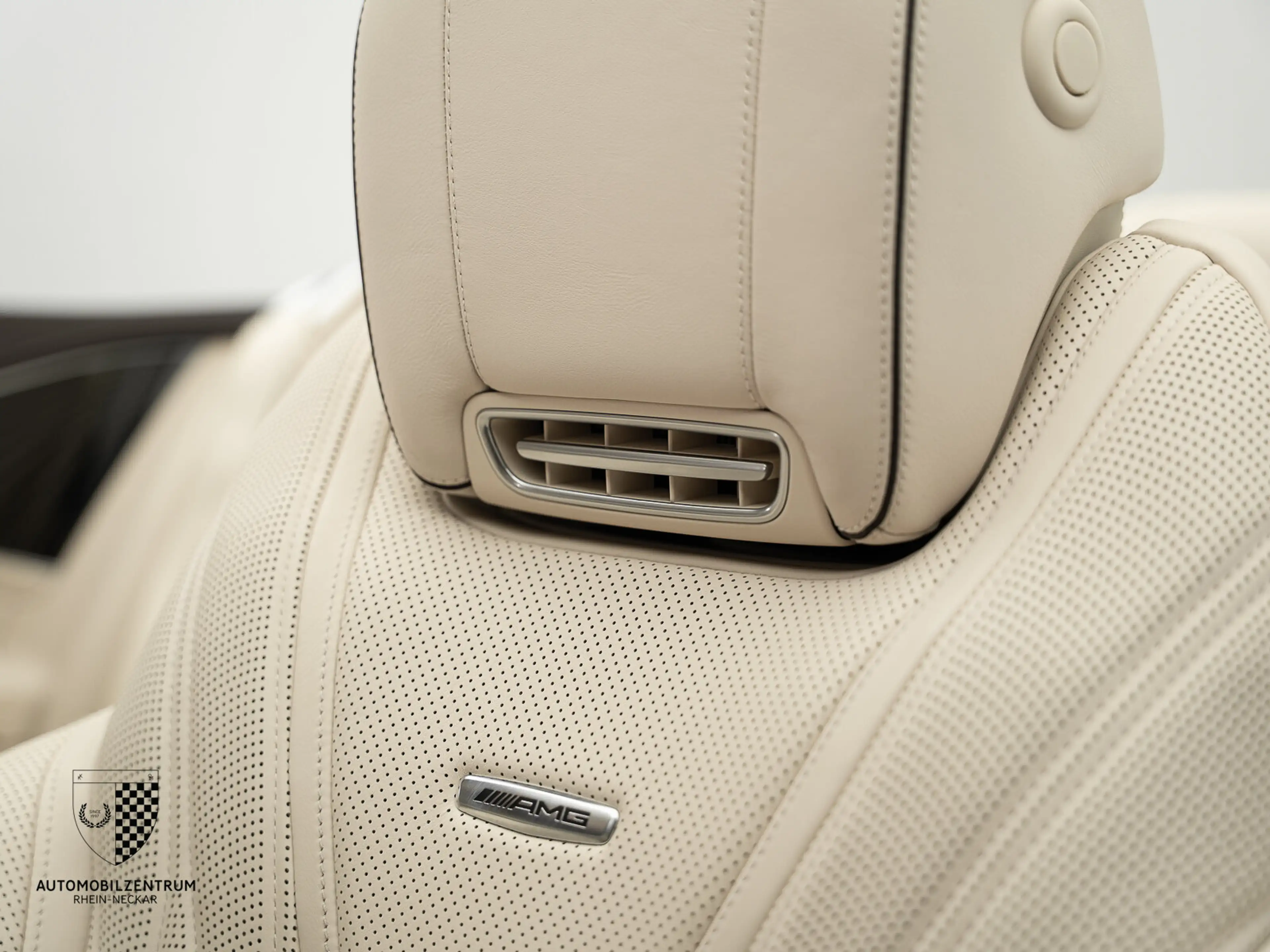 Mercedes-Benz S 63 AMG S 63 AMG 4Matic Cabriolet Exklusiv/Burmester — photo 13