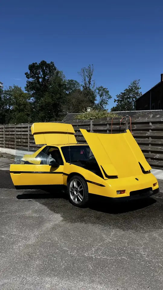 Pontiac Fiero, foto 3