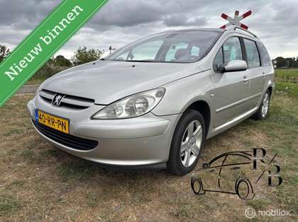 Peugeot 307 SW 2.0 16V Premium INRUILKOOPJE ZO BINNEN ZO WEG