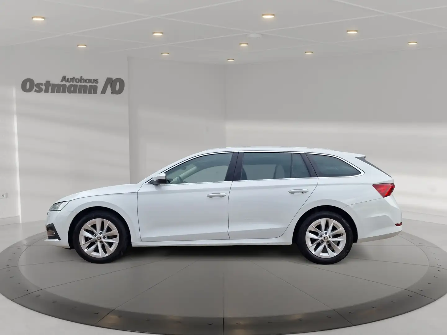 Skoda Octavia Combi 2.0 TDI Style Matrix 4xSHZ ACC AUT Weiß - 2