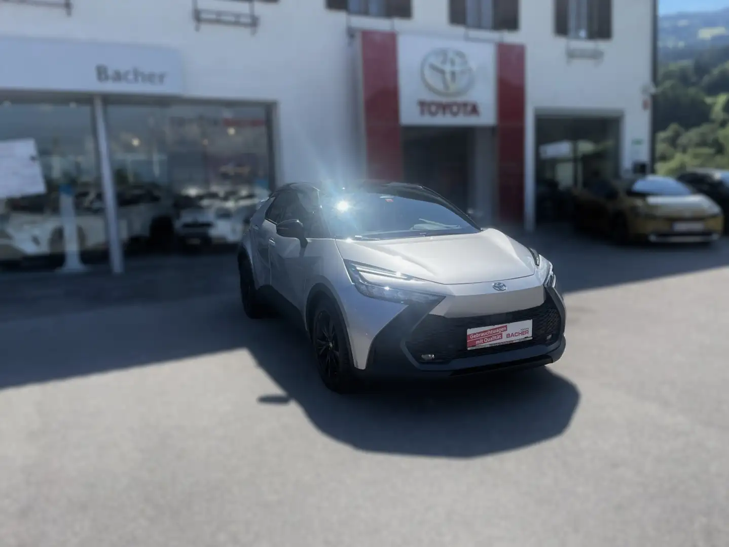 Toyota C-HR 1,8 VVT-i Hybrid Active Drive Argent - 2