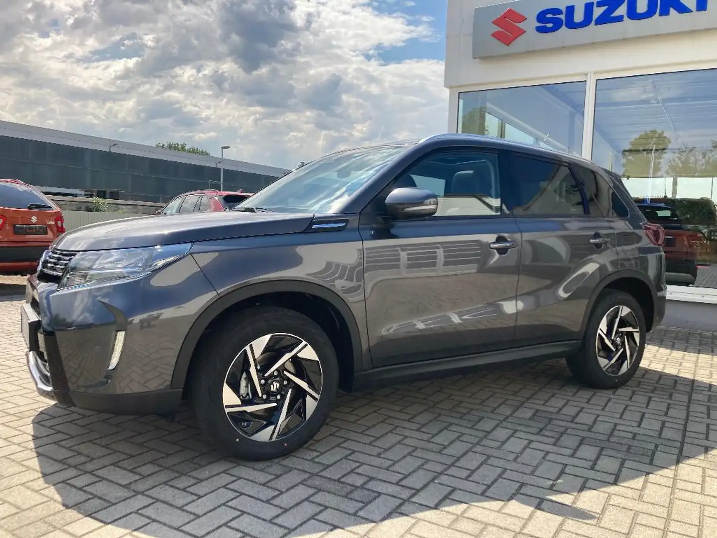 Suzuki Vitara 1,4 Comfort+ 4x4 AT (TI) Gris - 2