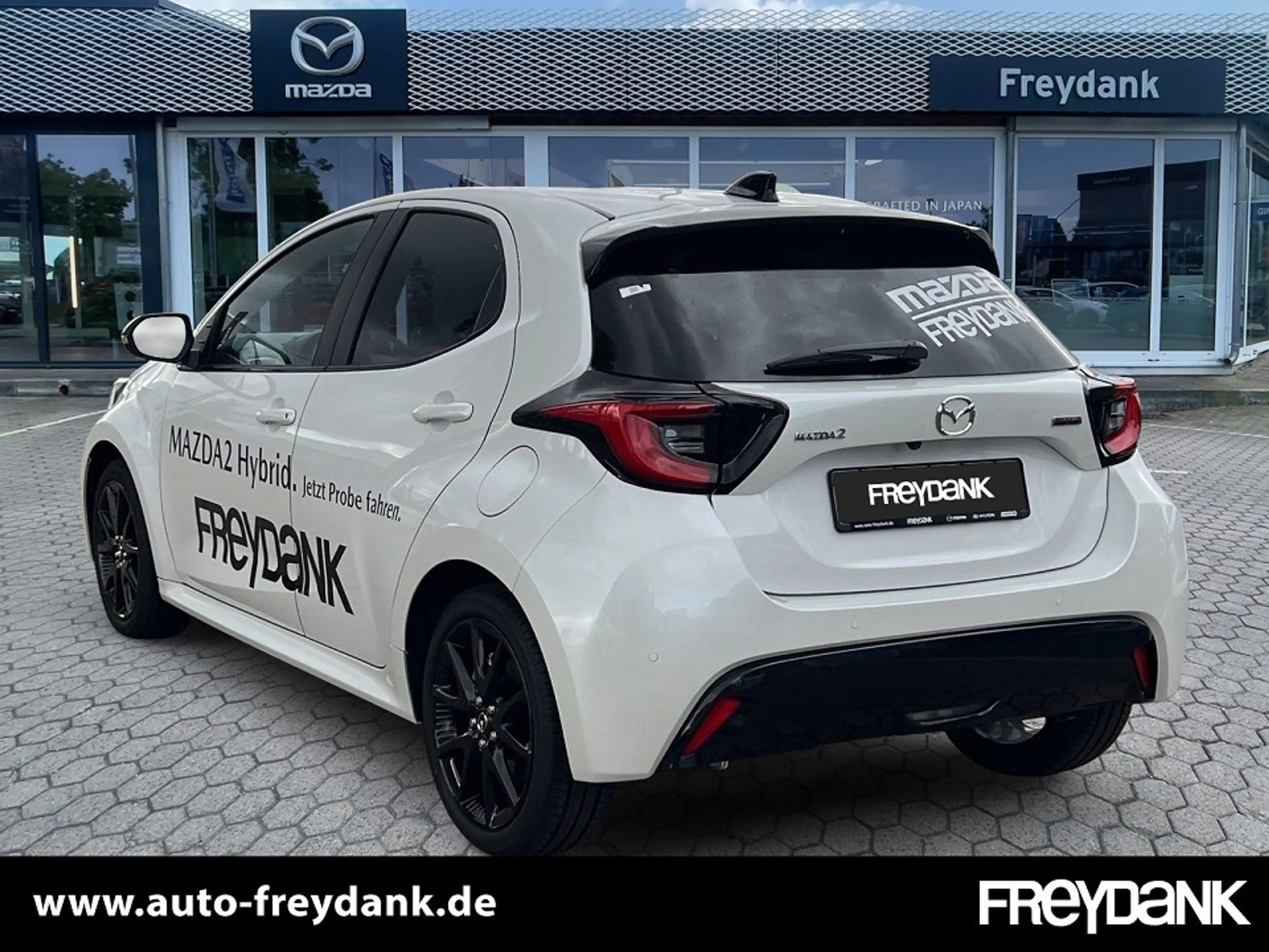 Mazda 2 Hybrid 1.5L Hybrid VVT-i 116 Homura — photo 3