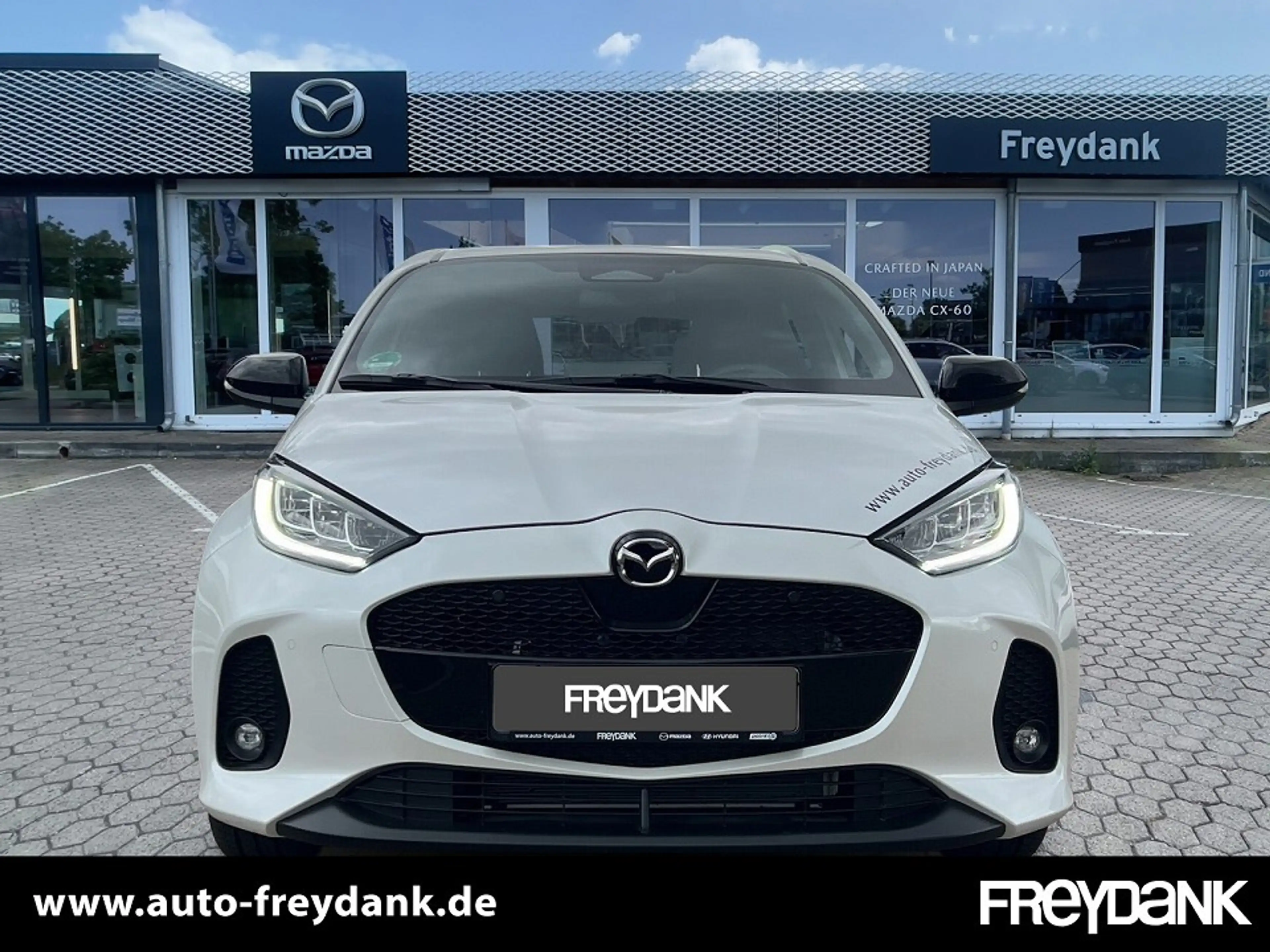 Mazda 2 Hybrid 1.5L Hybrid VVT-i 116 Homura — photo 5