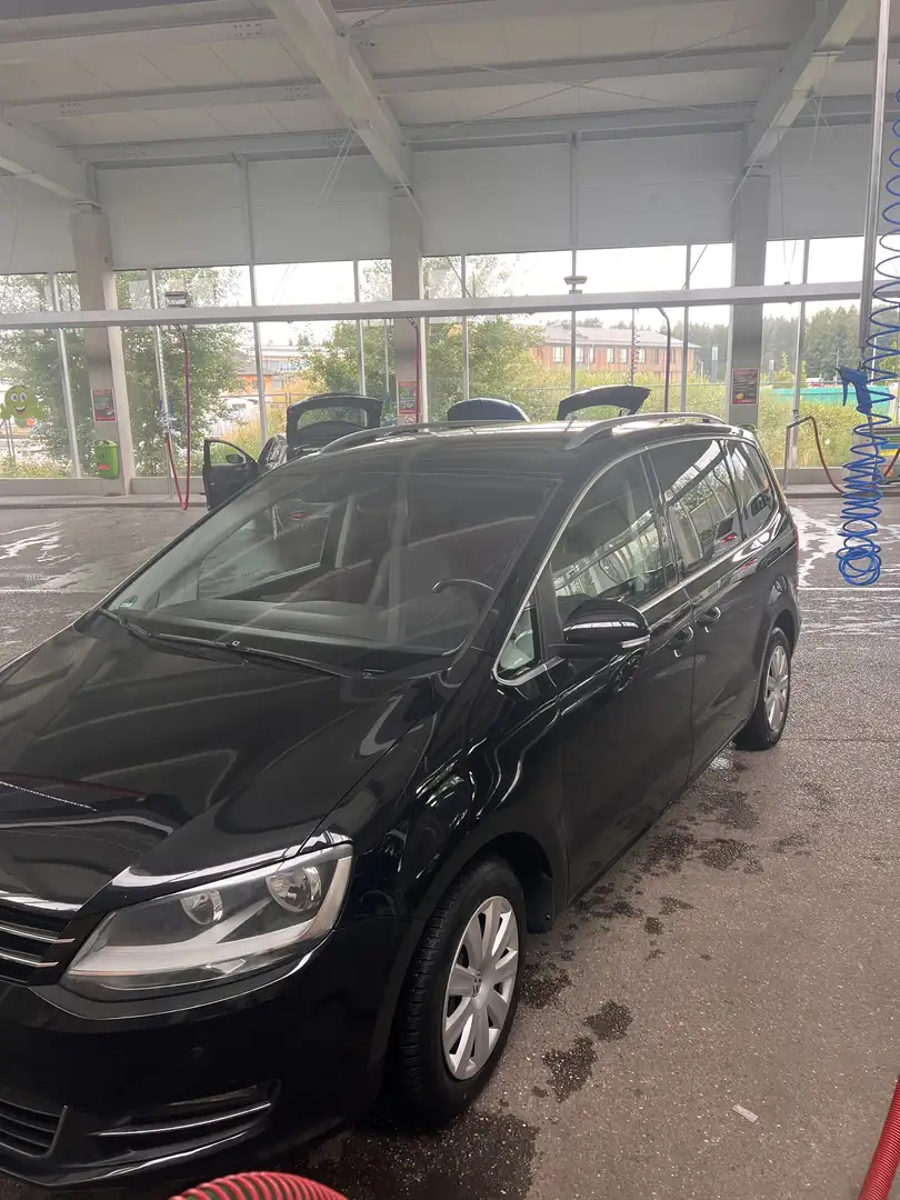 Volkswagen Sharan 2.0 TDI DSG BlueMotion AHK, Apple Car Play, Kamera - 2