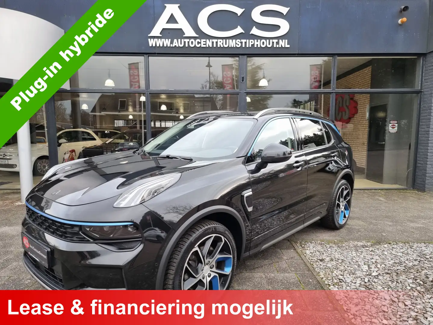 Lynk & Co 01 1.5 Plug-in Hybrid | 260pk | 360 camera | Rijklaar Zwart - 1