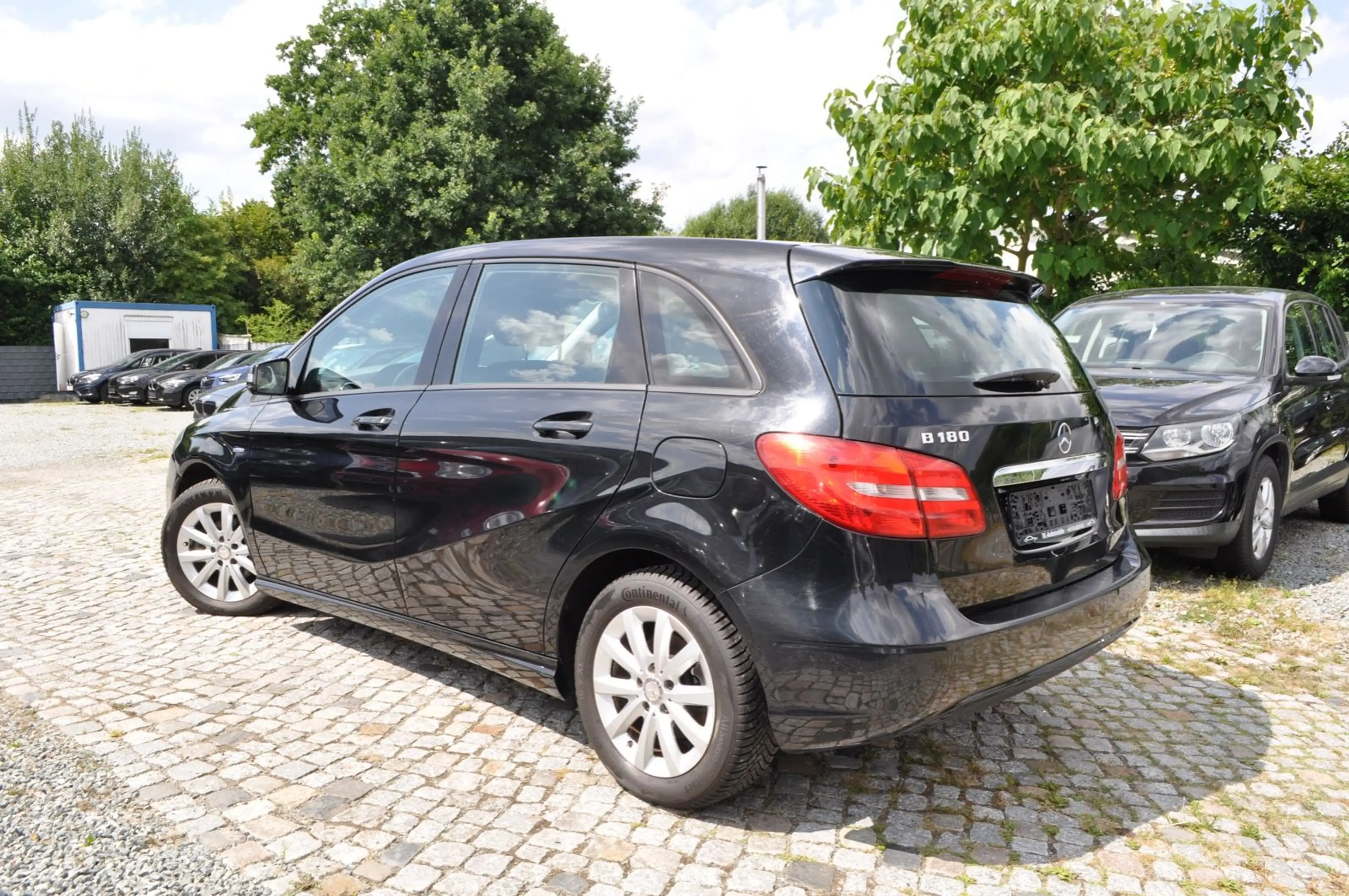 Mercedes-Benz B 180 Mercedes-Benz B 180 /NAVI/PDC/START/STOPP/S-HEFT — photo 4