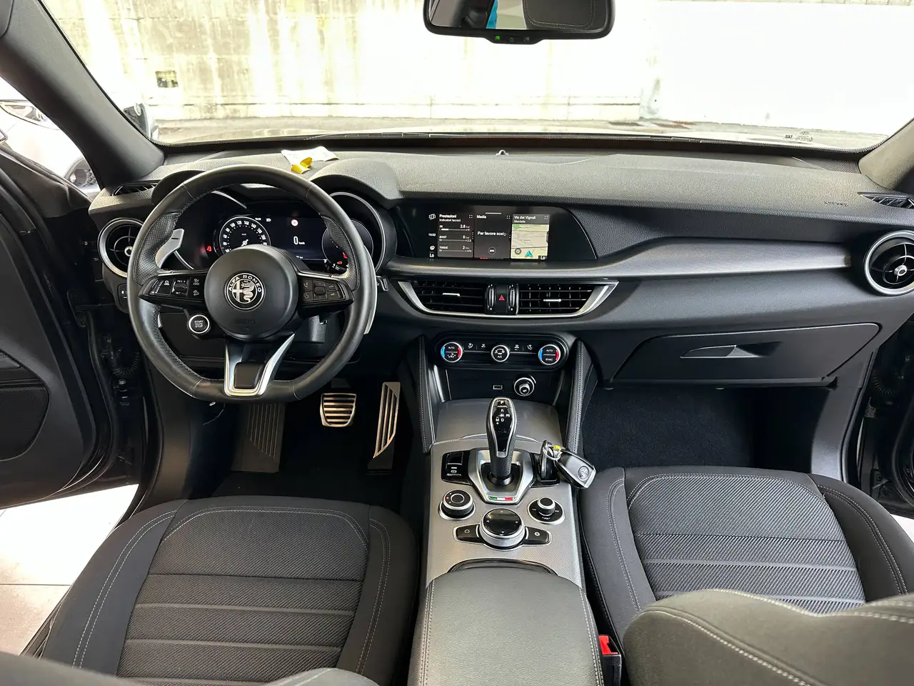 Alfa Romeo Stelvio 2024 — фото 12