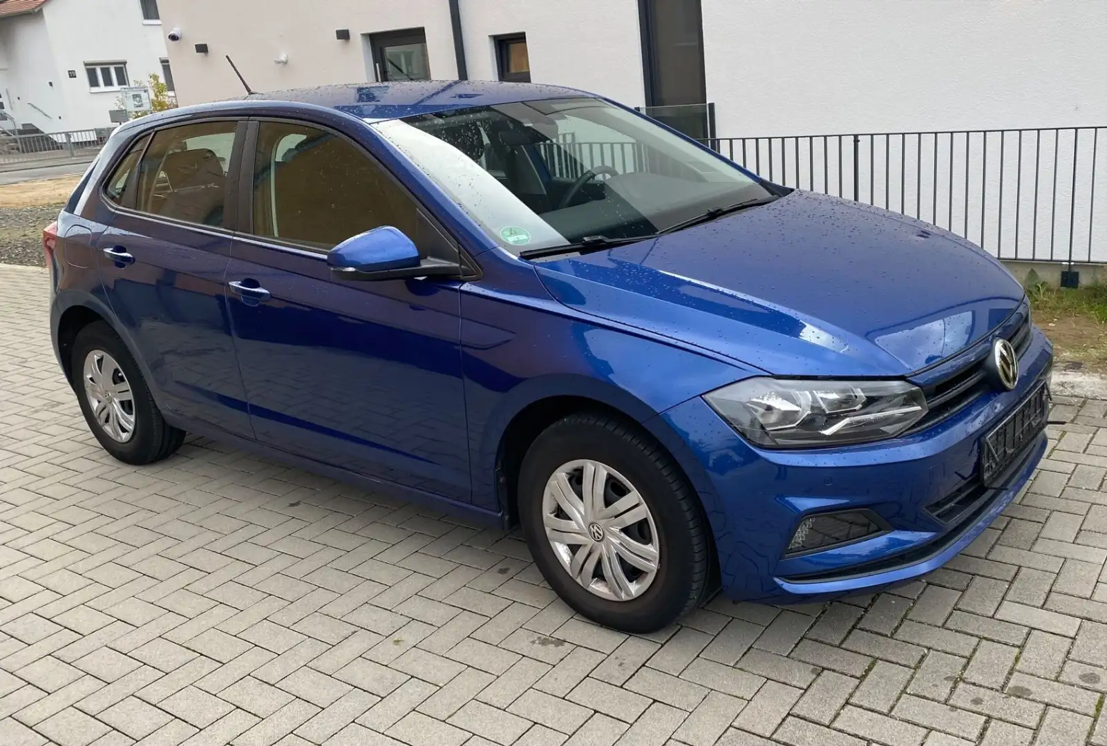 Volkswagen Polo 1.0 Klima Navi SHZ PDC Blau - 1