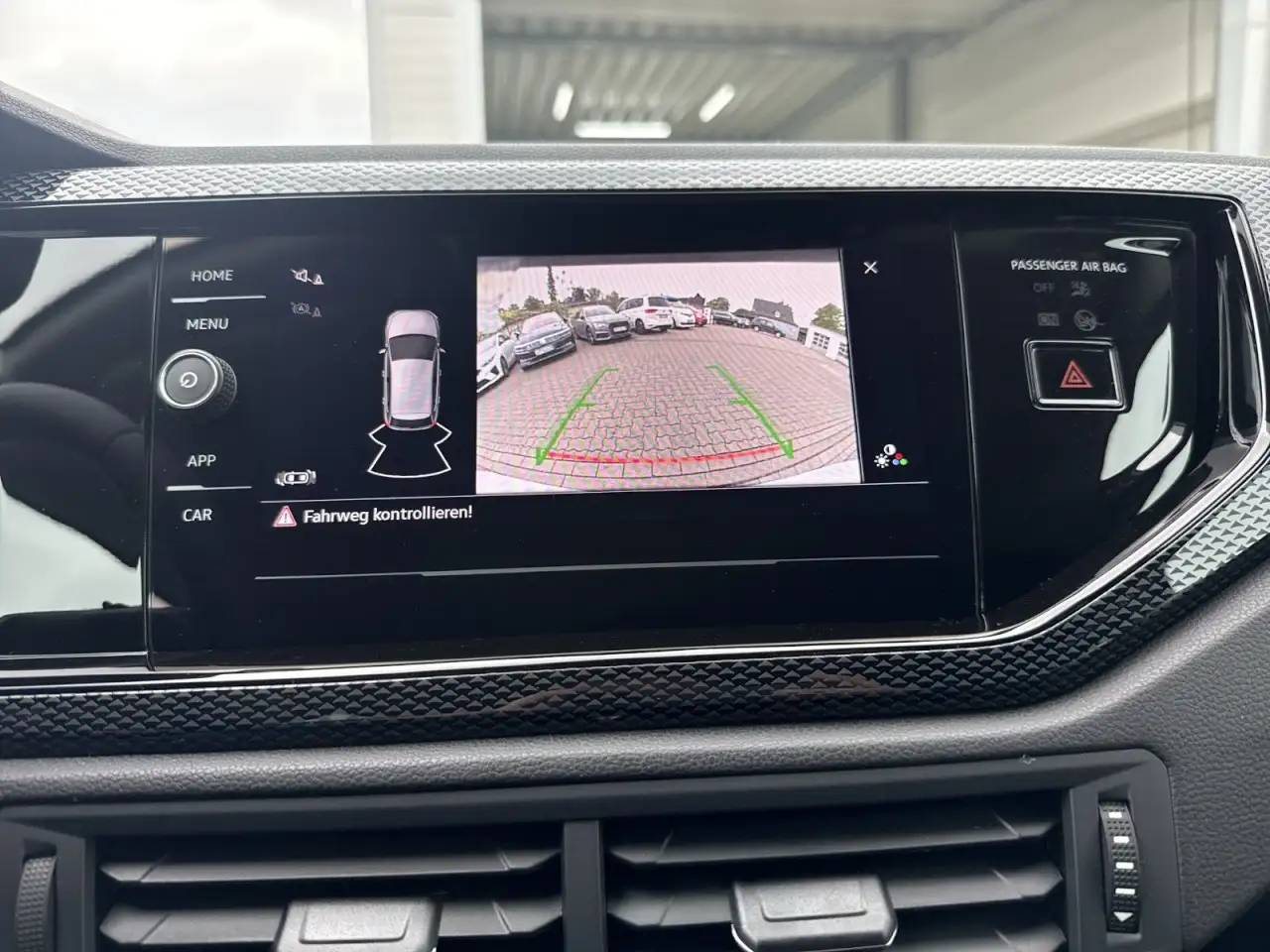 Volkswagen Polo Life 1.0 TSI LM KAM SHZ PDC APP Klima 10