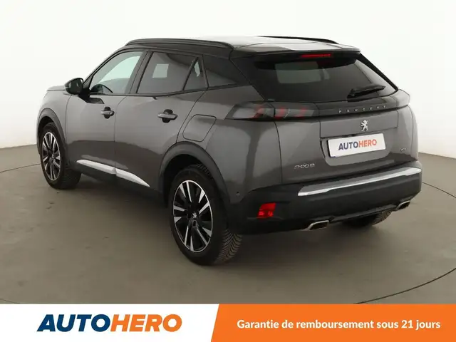 Peugeot 2008 view 4