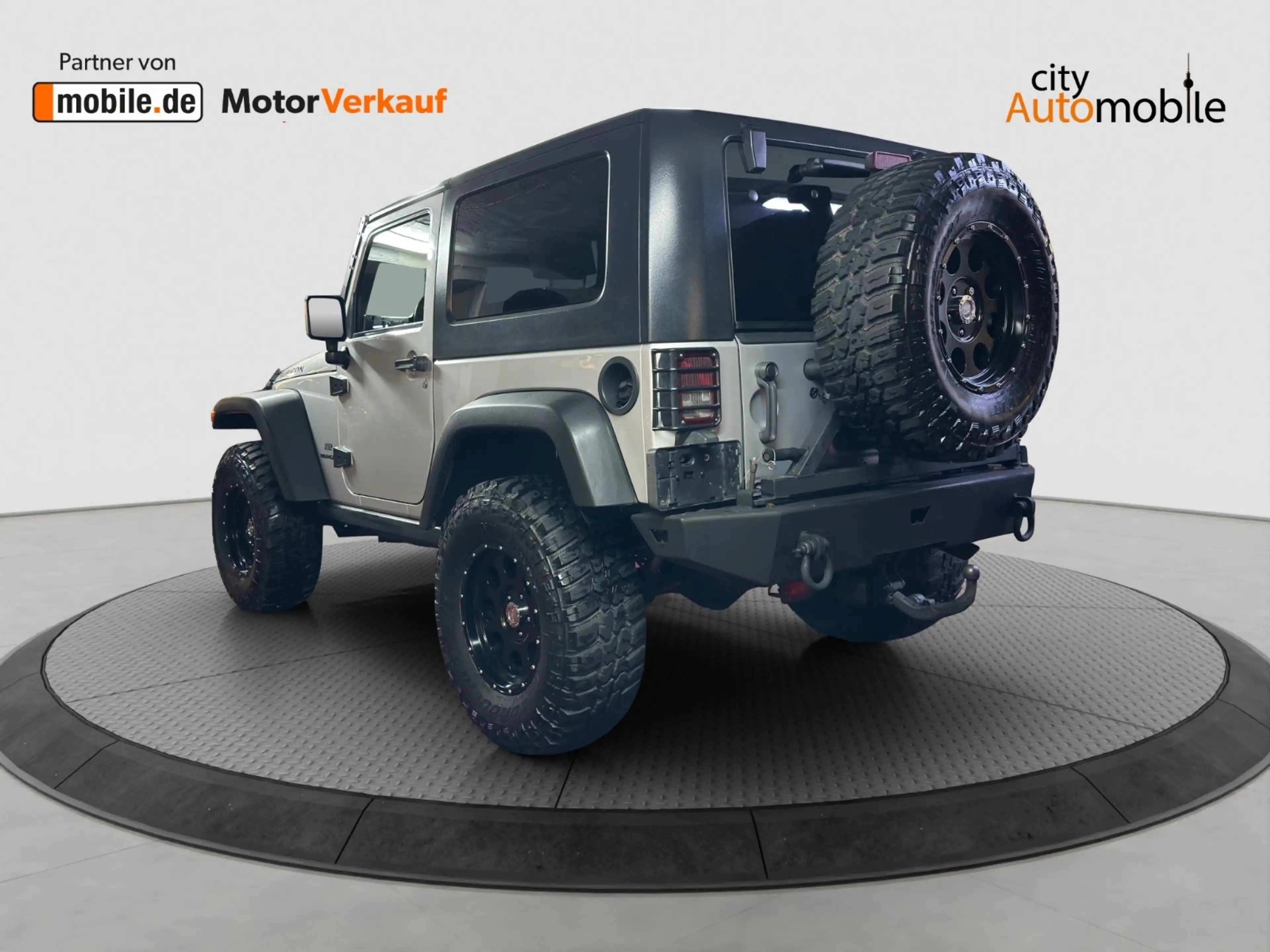 Jeep Wrangler / Wrangler Unlimited Rubicon — photo 3
