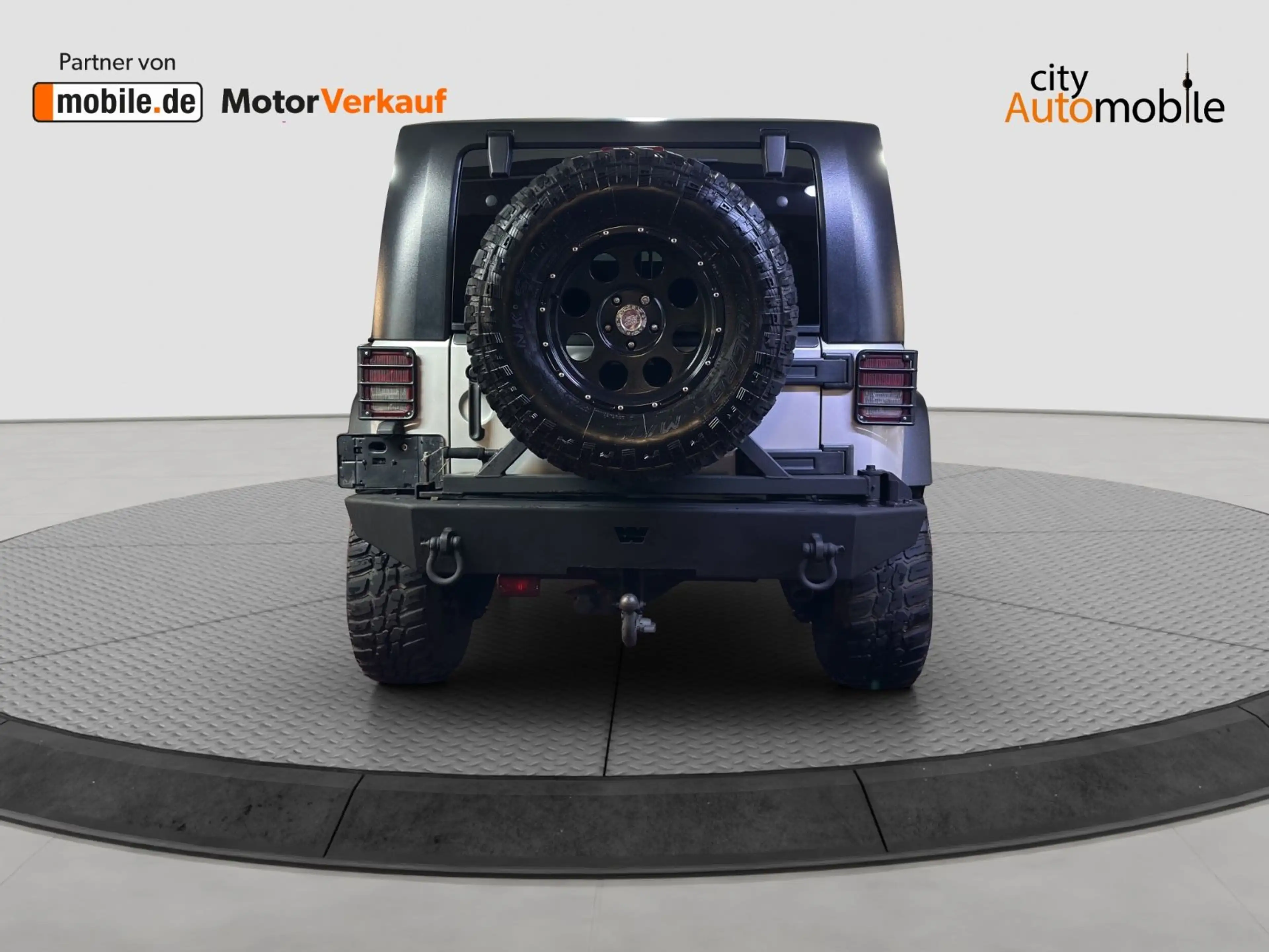 Jeep Wrangler / Wrangler Unlimited Rubicon — photo 4