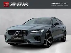 Volvo V60 Plus Dark B4 Benzin 19''LM 360kam WSShz DAB Harman