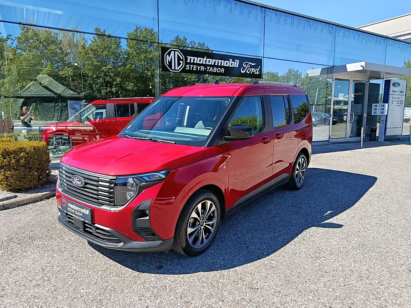 Ford Tourneo Courier 1,0 EcoBoost Titanium Rot - 1