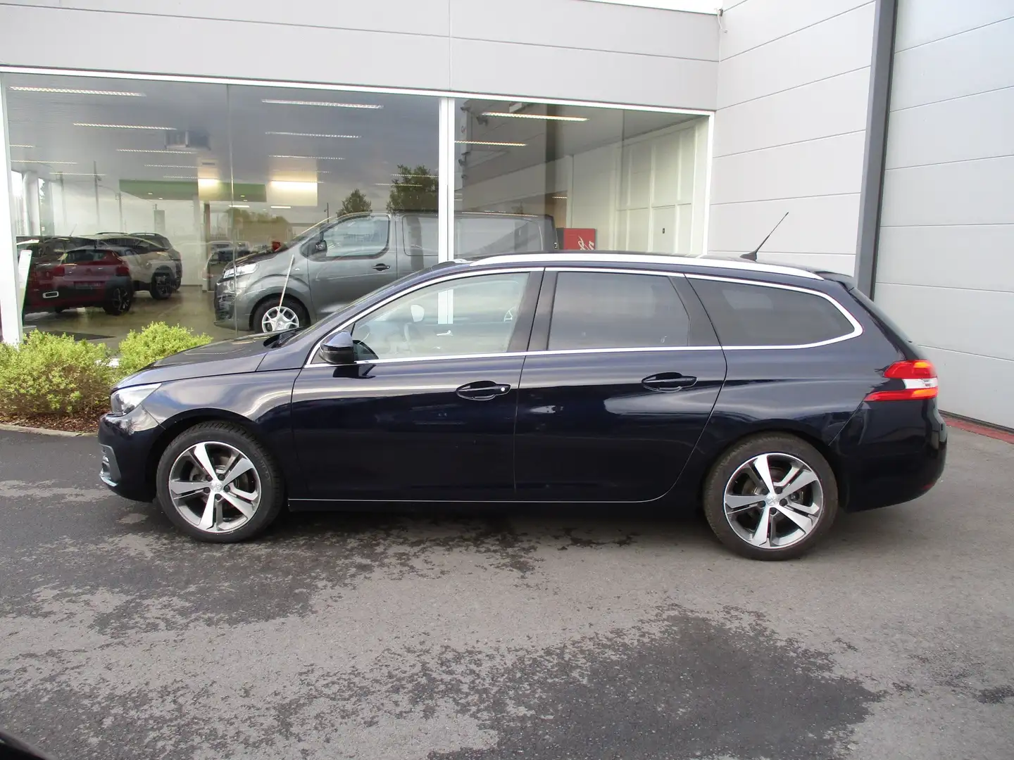 Peugeot 308 1.5 BlueHDi Allure (EU6.2) EAT6/GPS/Clim/Toit Pano Bleu - 2