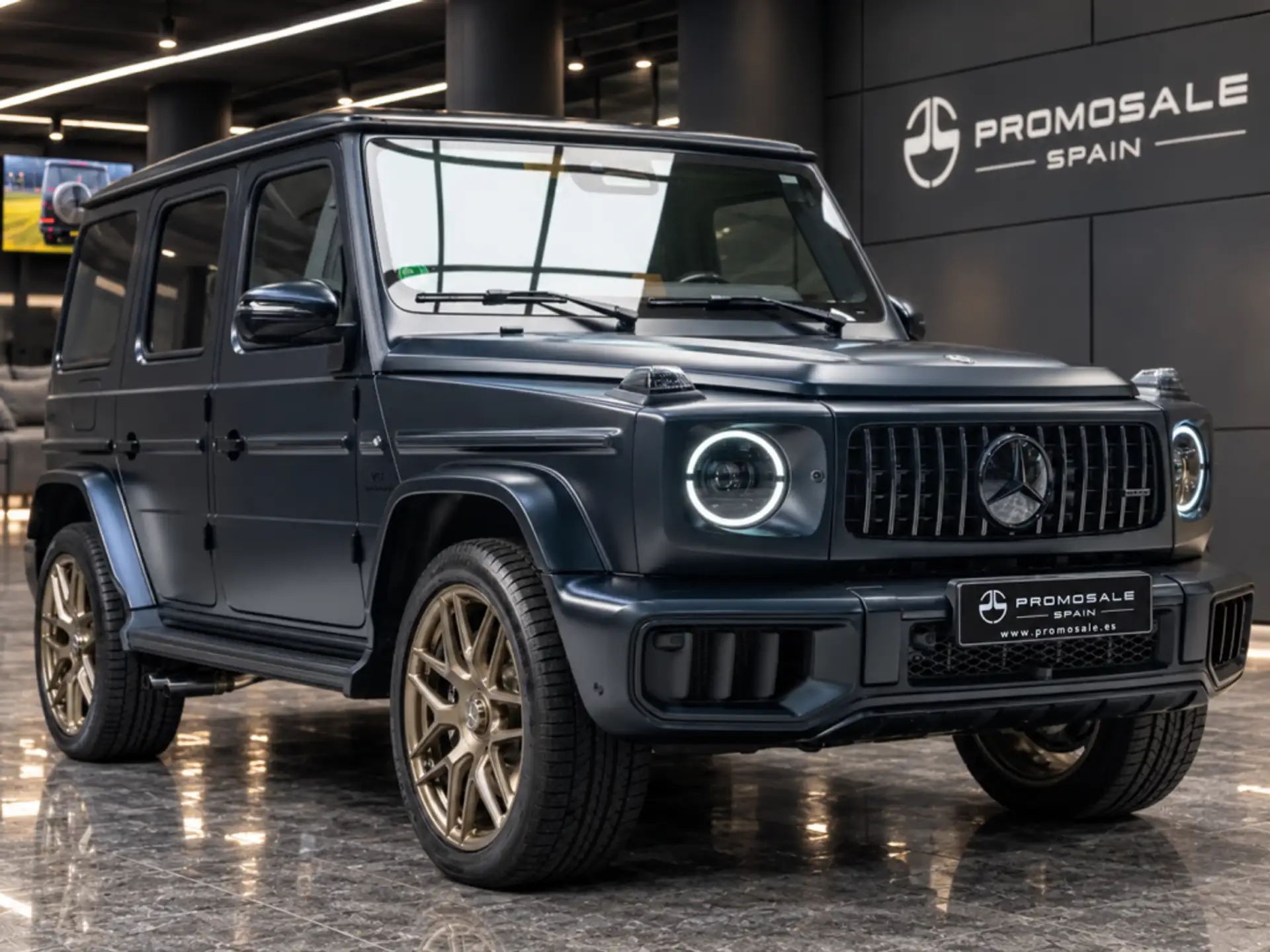 벤츠 G-Class G 63 AMG 2026 네이비 사진 1