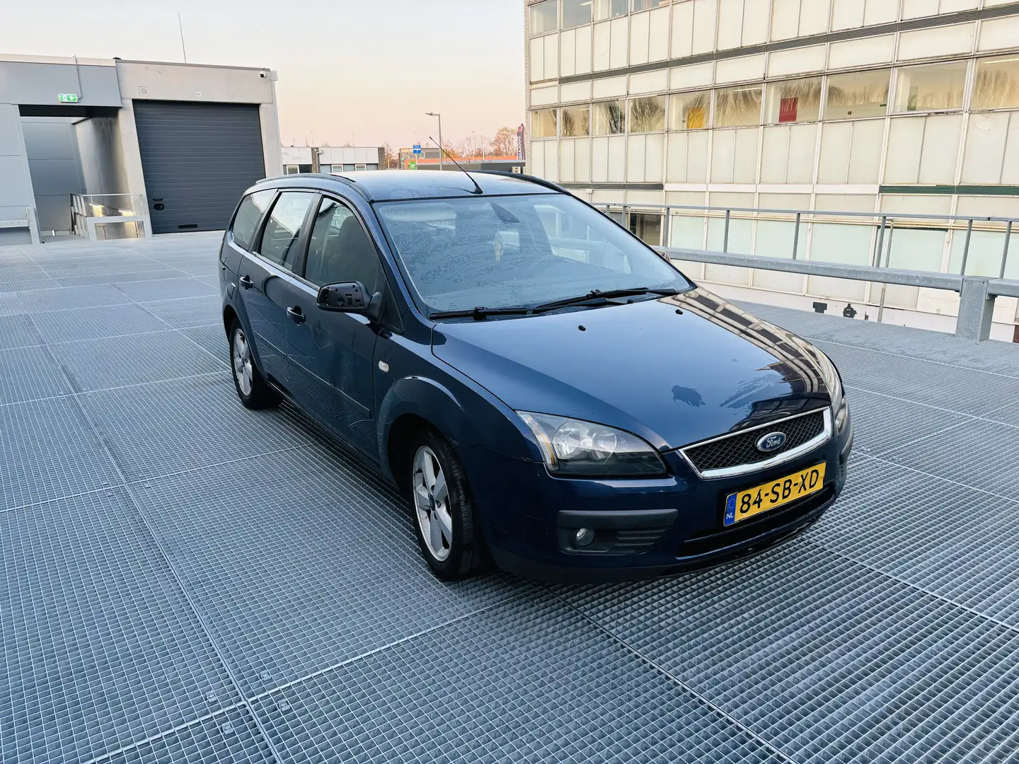 Ford Focus 1.6-16V Futura Blauw - 1