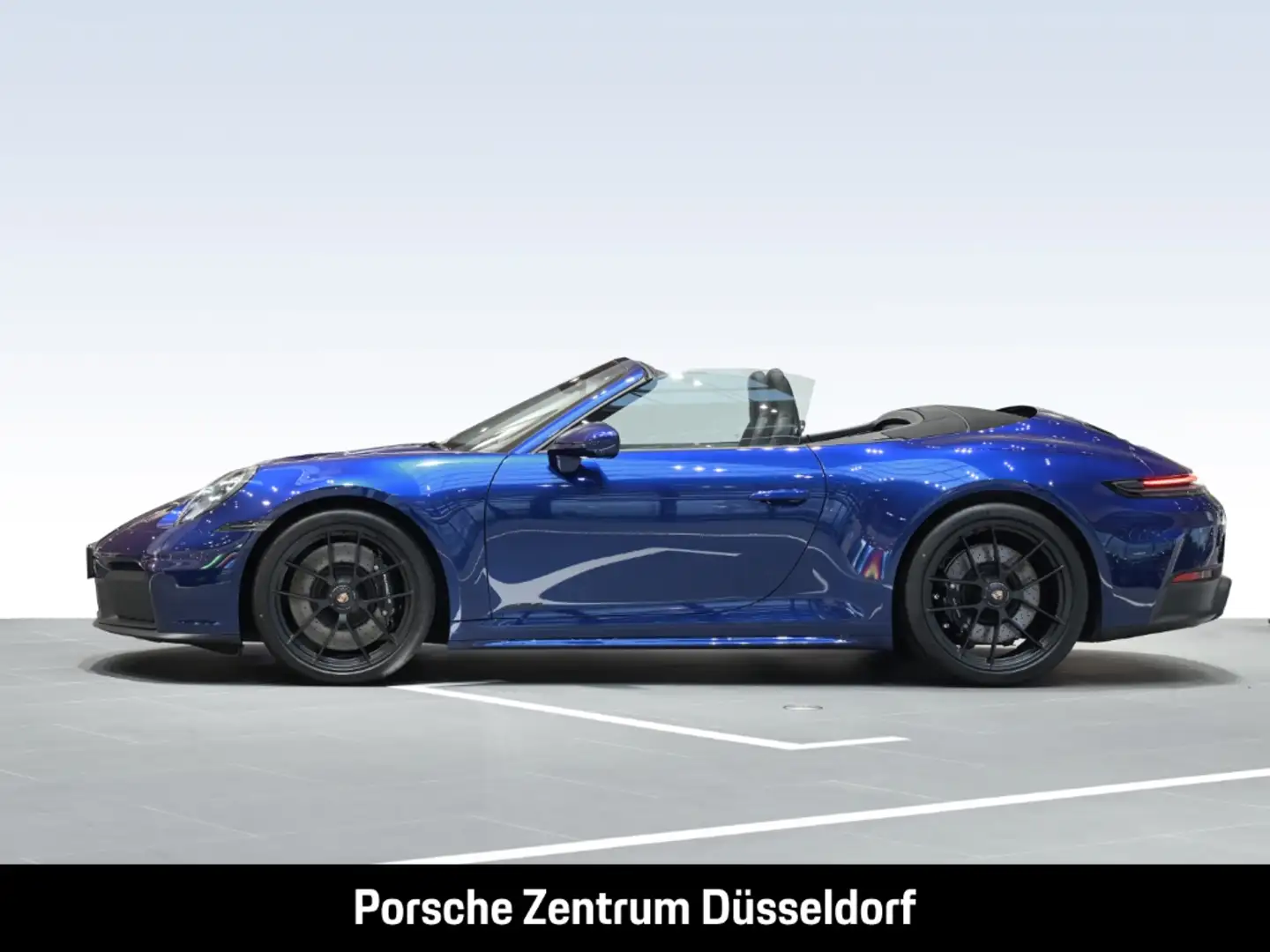 Porsche 992 911 Carrera GTS Cabrio HA-Lenkung LED-Matrix Blau - 2