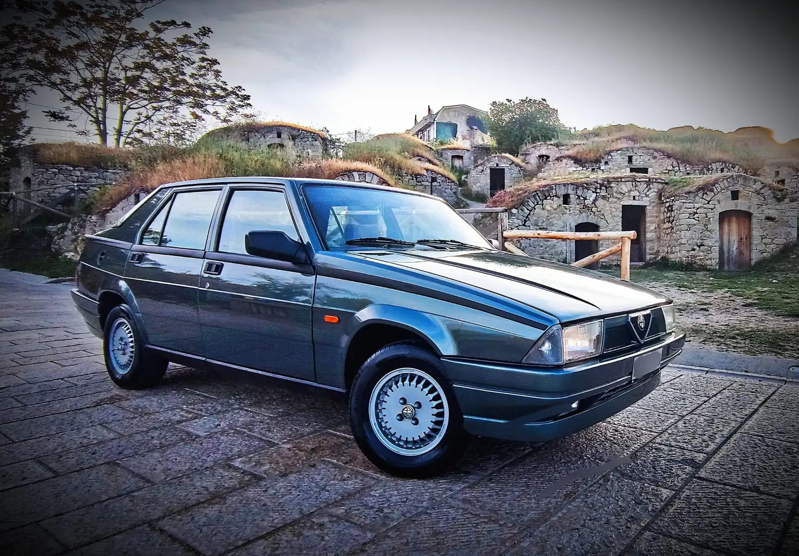 Alfa Romeo 75 75 1.6 - 1