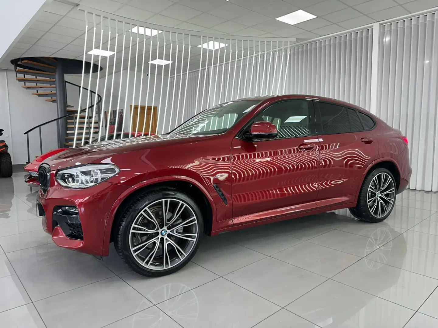 BMW X4 xDrive 20dA xLine M Sport Burdeos - 2