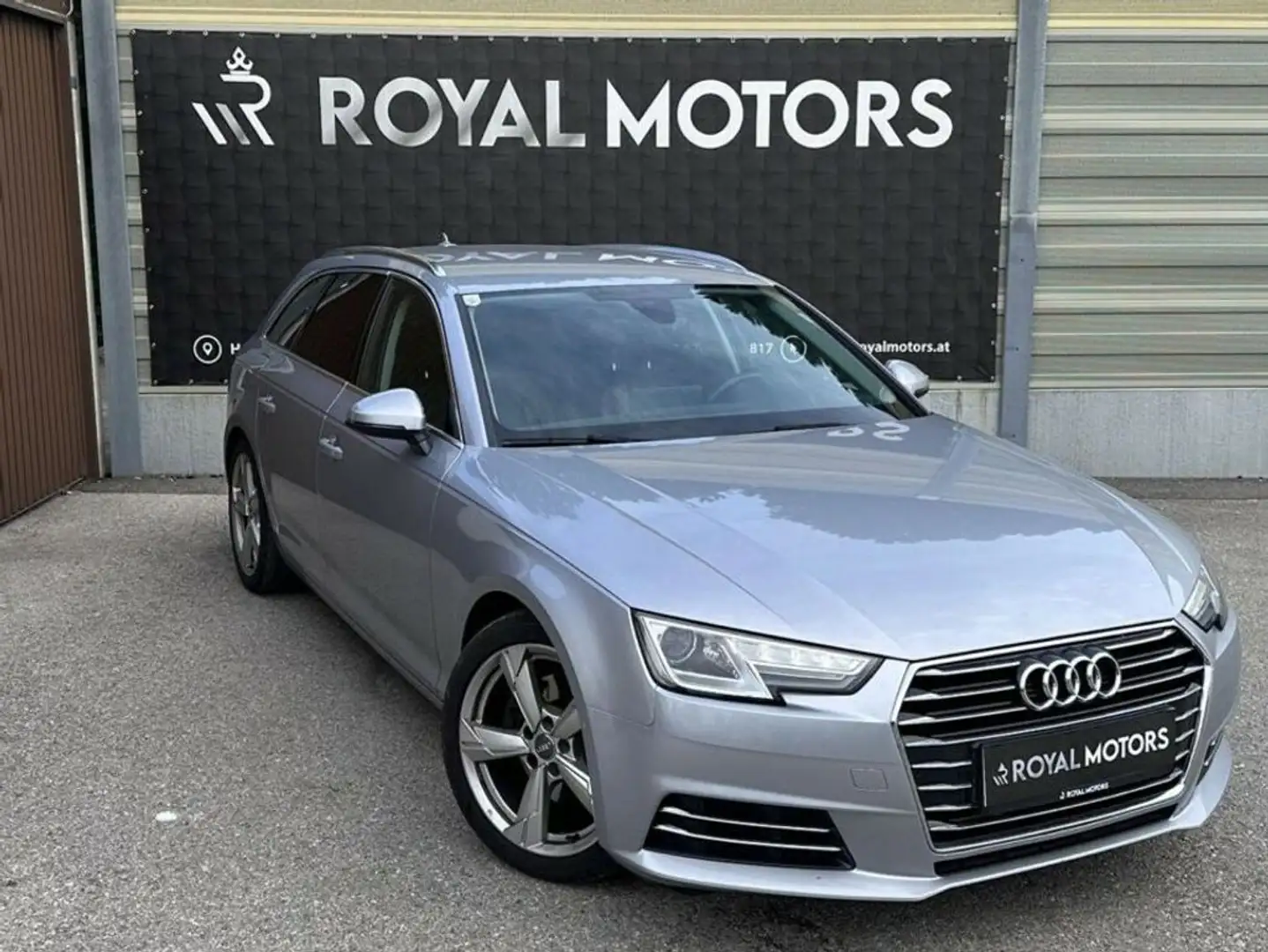 Audi A4 Avant 2,0 TDI S-tronic Grau - 1