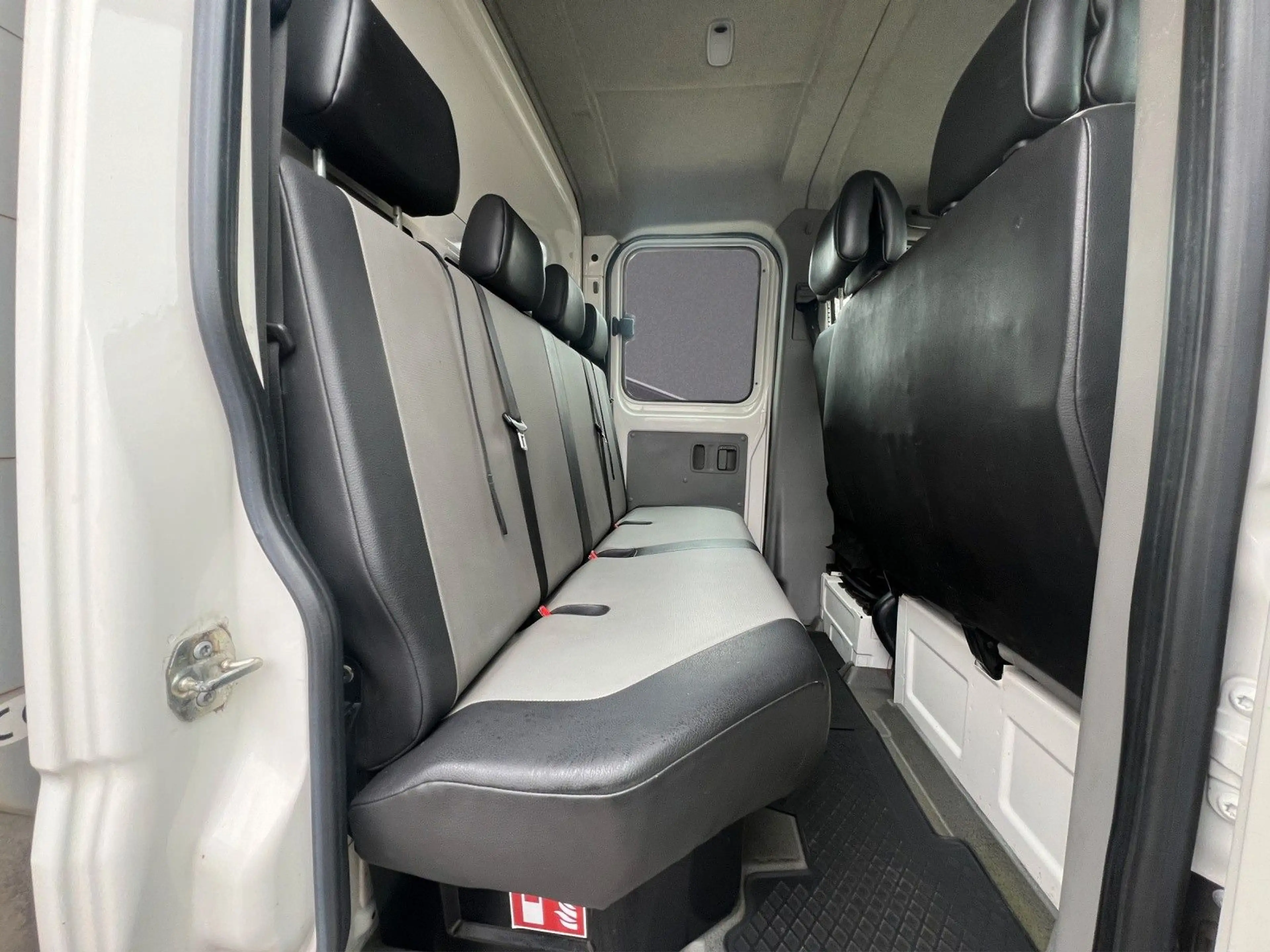 Volkswagen Crafter 50*KIPPER*1-HAND*KAMERA*KLIMA*7-SITZE* — photo 12