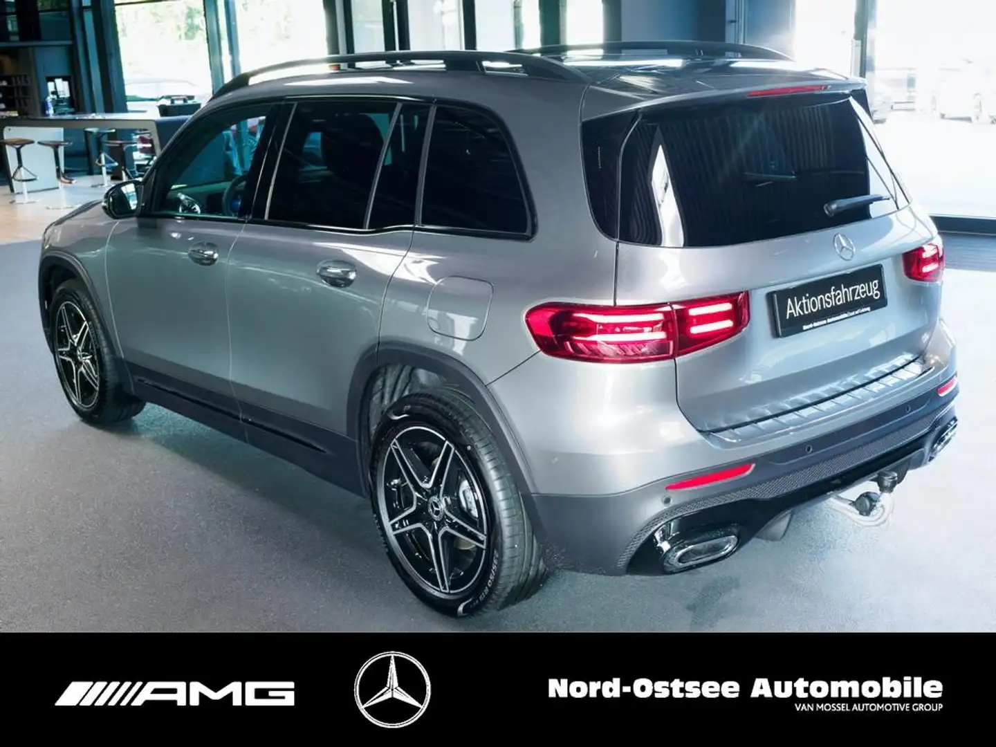 Mercedes-Benz GLB 200 AMG PANO NIGHT AHK SOUND KEYLESS Gris - 2