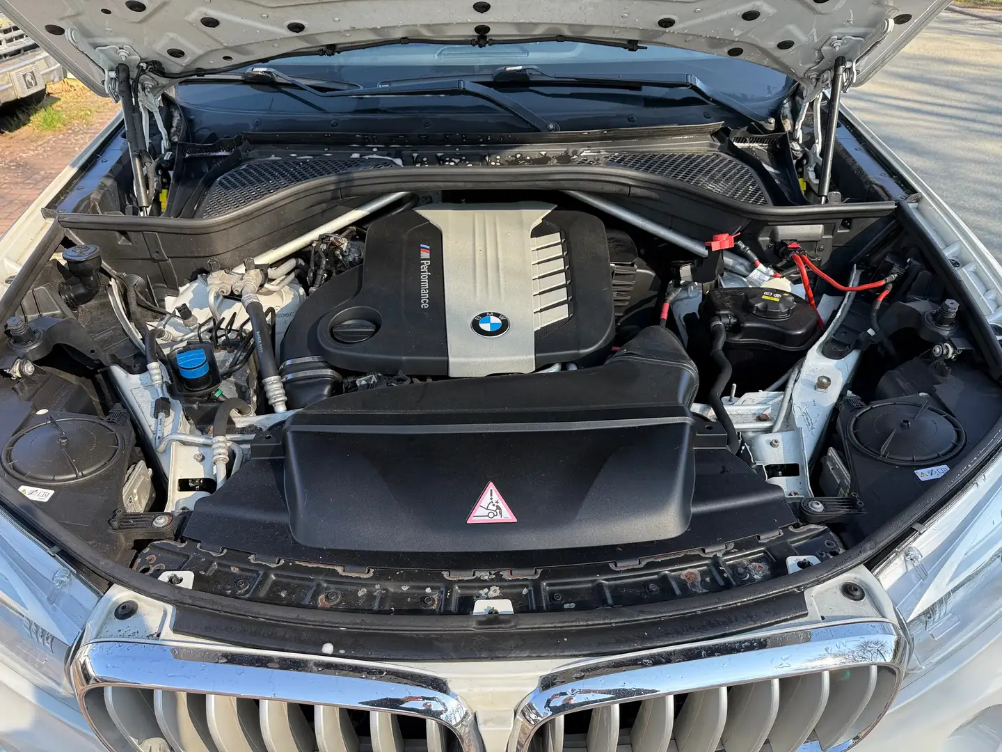 BMW X5 M50 d F15 Leder Xenon AHK 360 Kamera HU AU Neu Blanco - 2