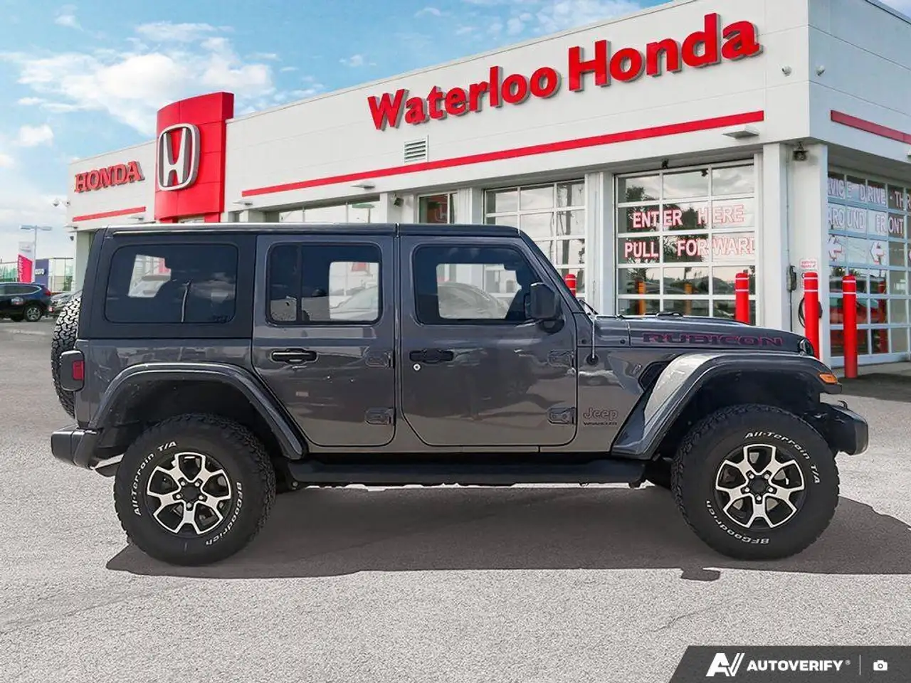 Jeep Wrangler photo Jeep Wrangler