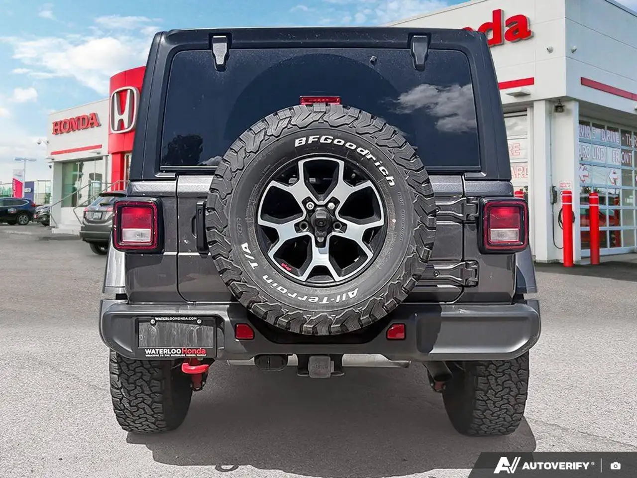 Jeep Wrangler photo Jeep Wrangler
