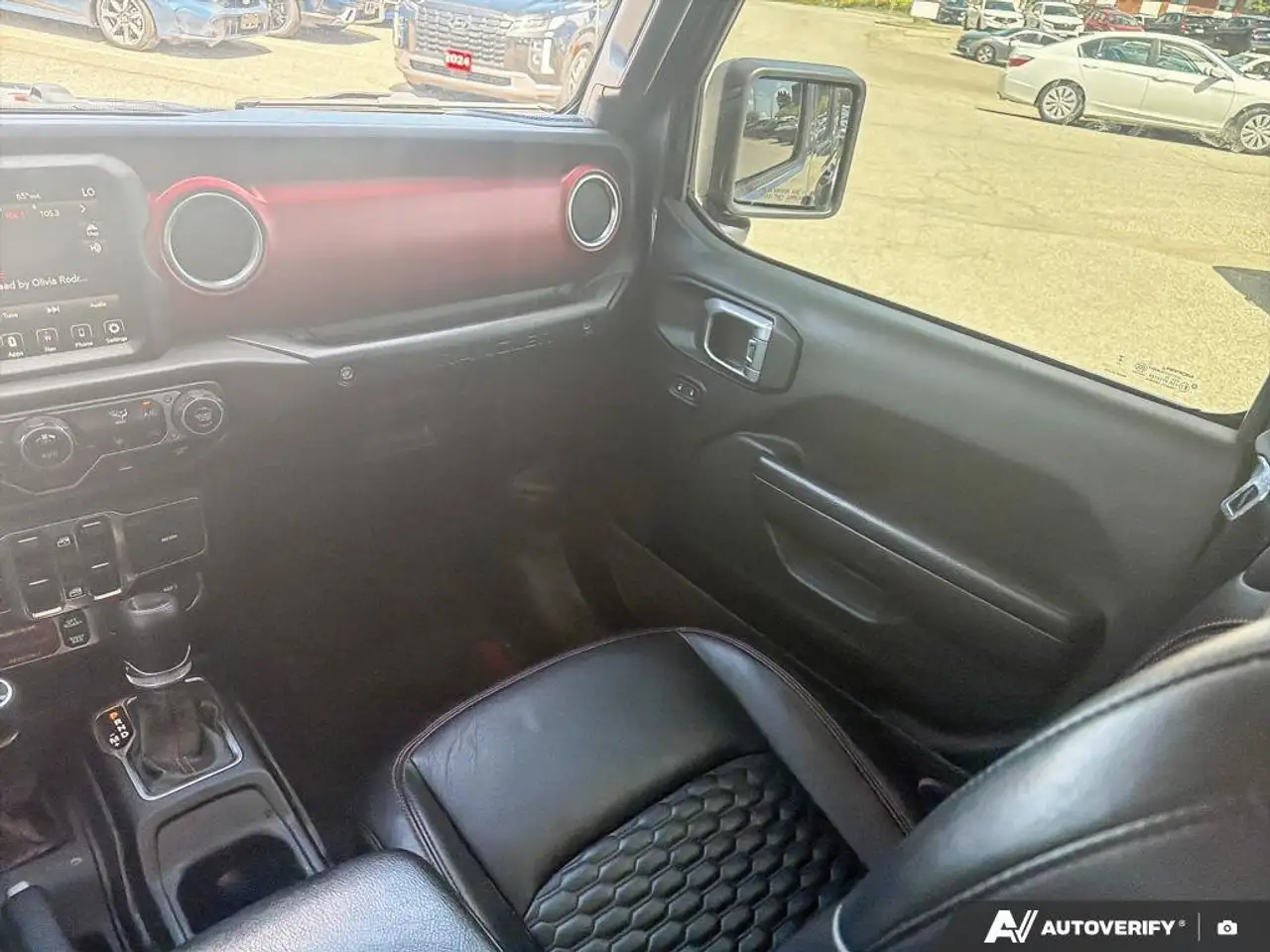 Jeep Wrangler photo Jeep Wrangler