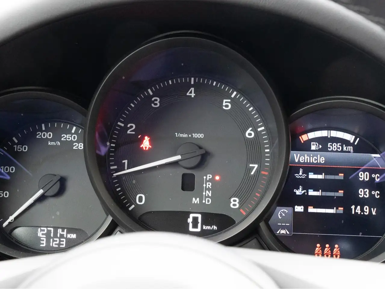 Porsche Macan снимка Porsche Macan