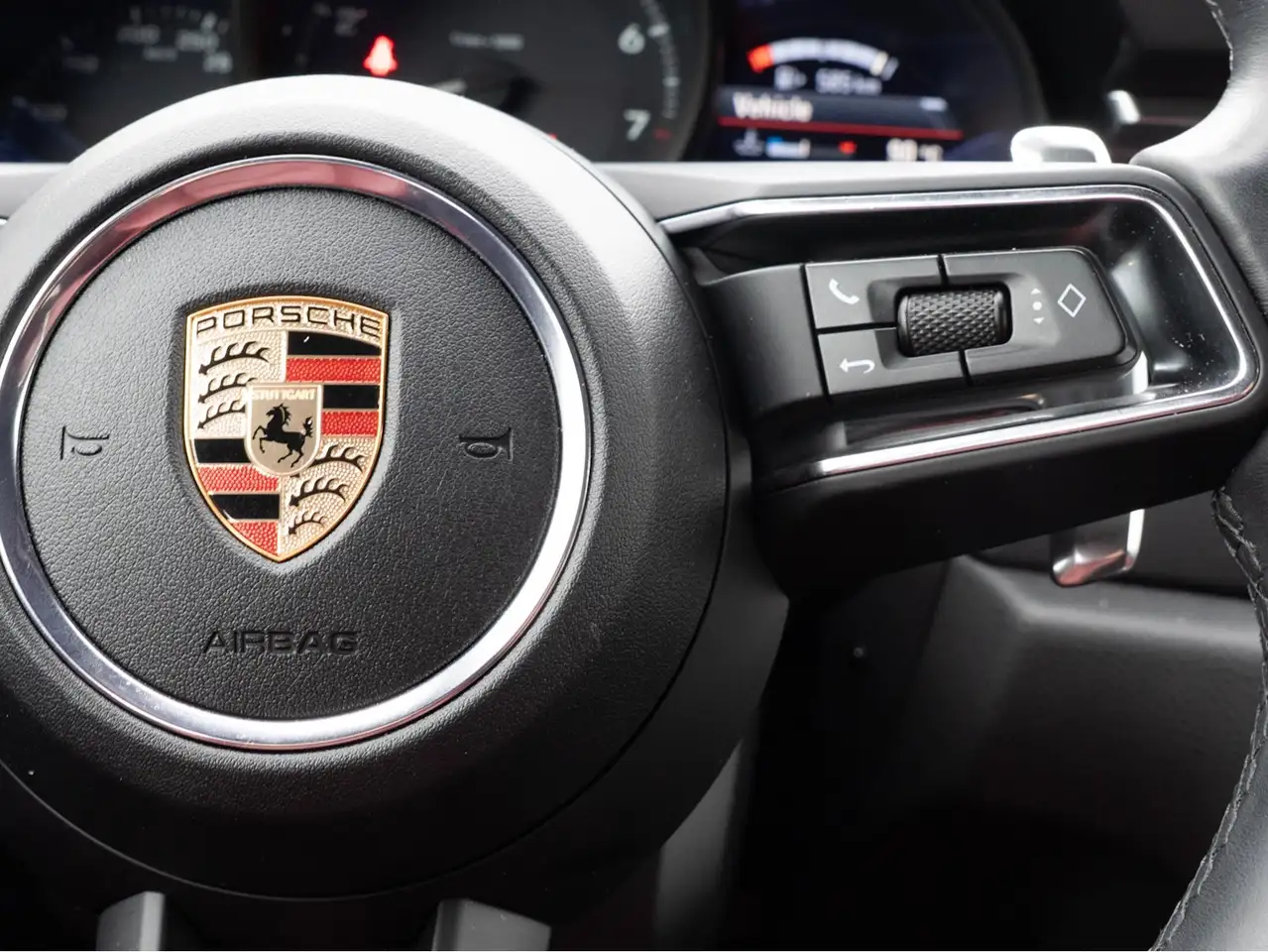 Porsche Macan снимка Porsche Macan